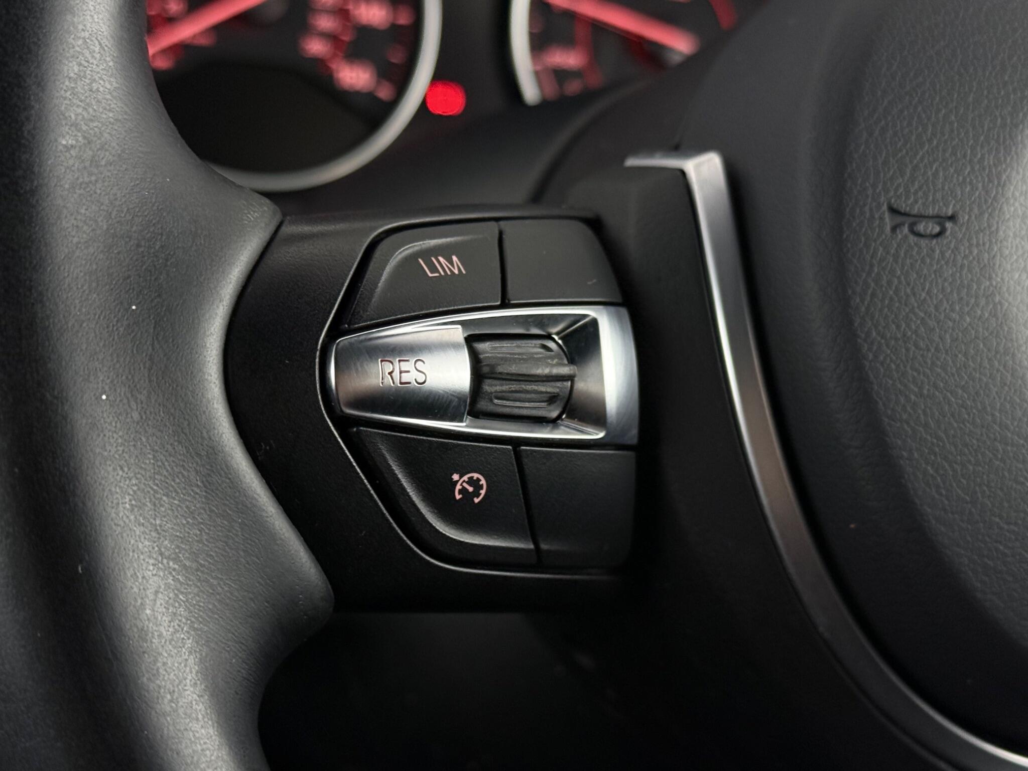 BMW 4 Series view 14