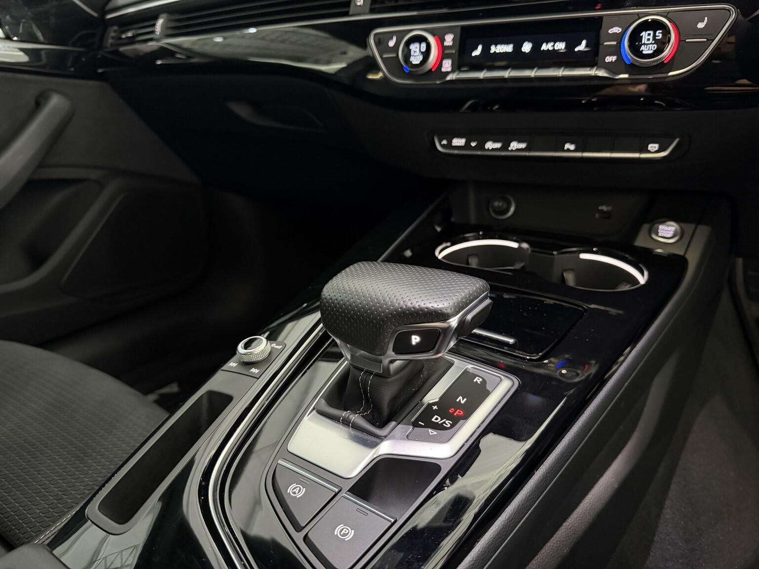 Audi A5 view 14