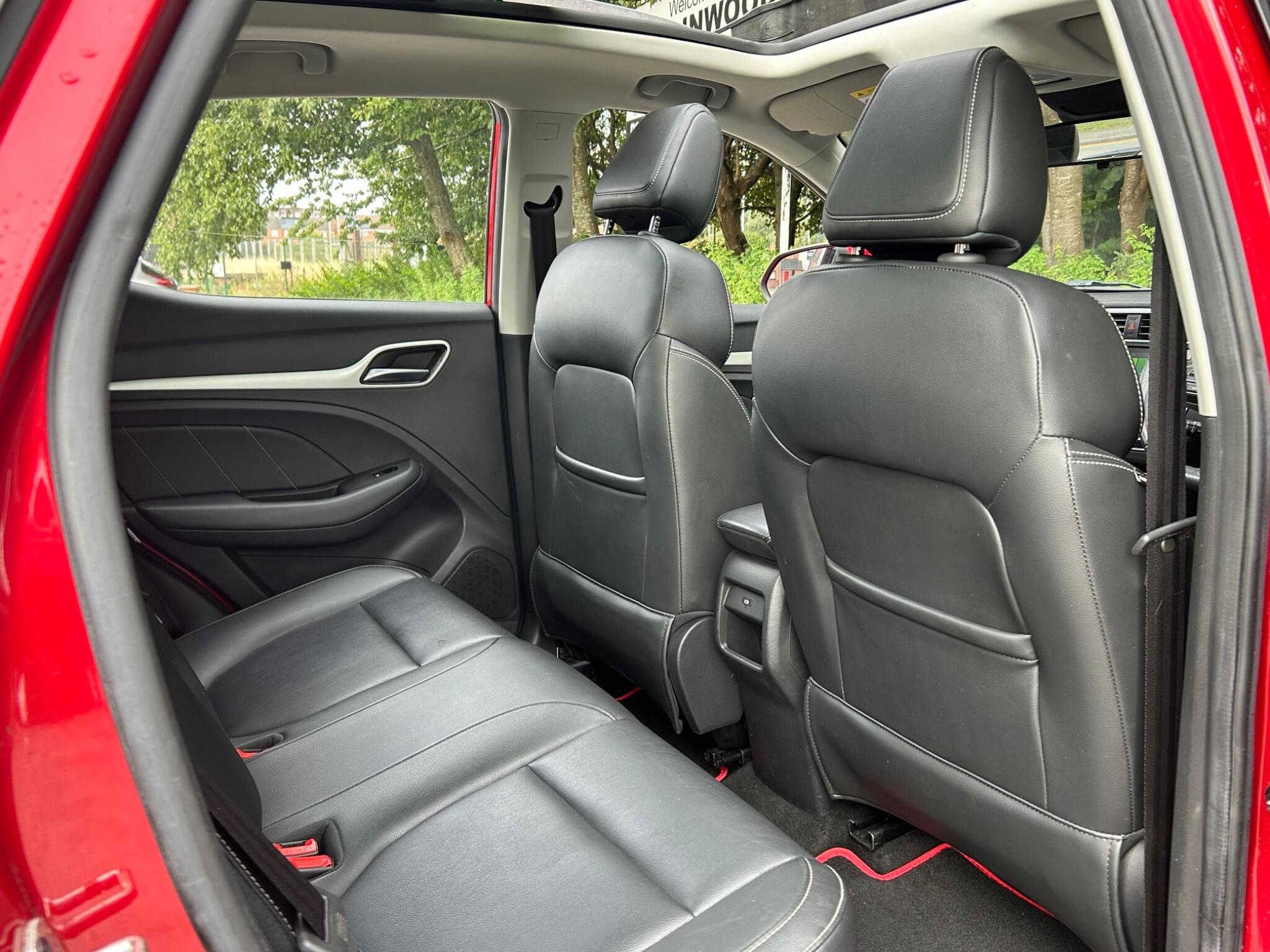 MG ZS view 26