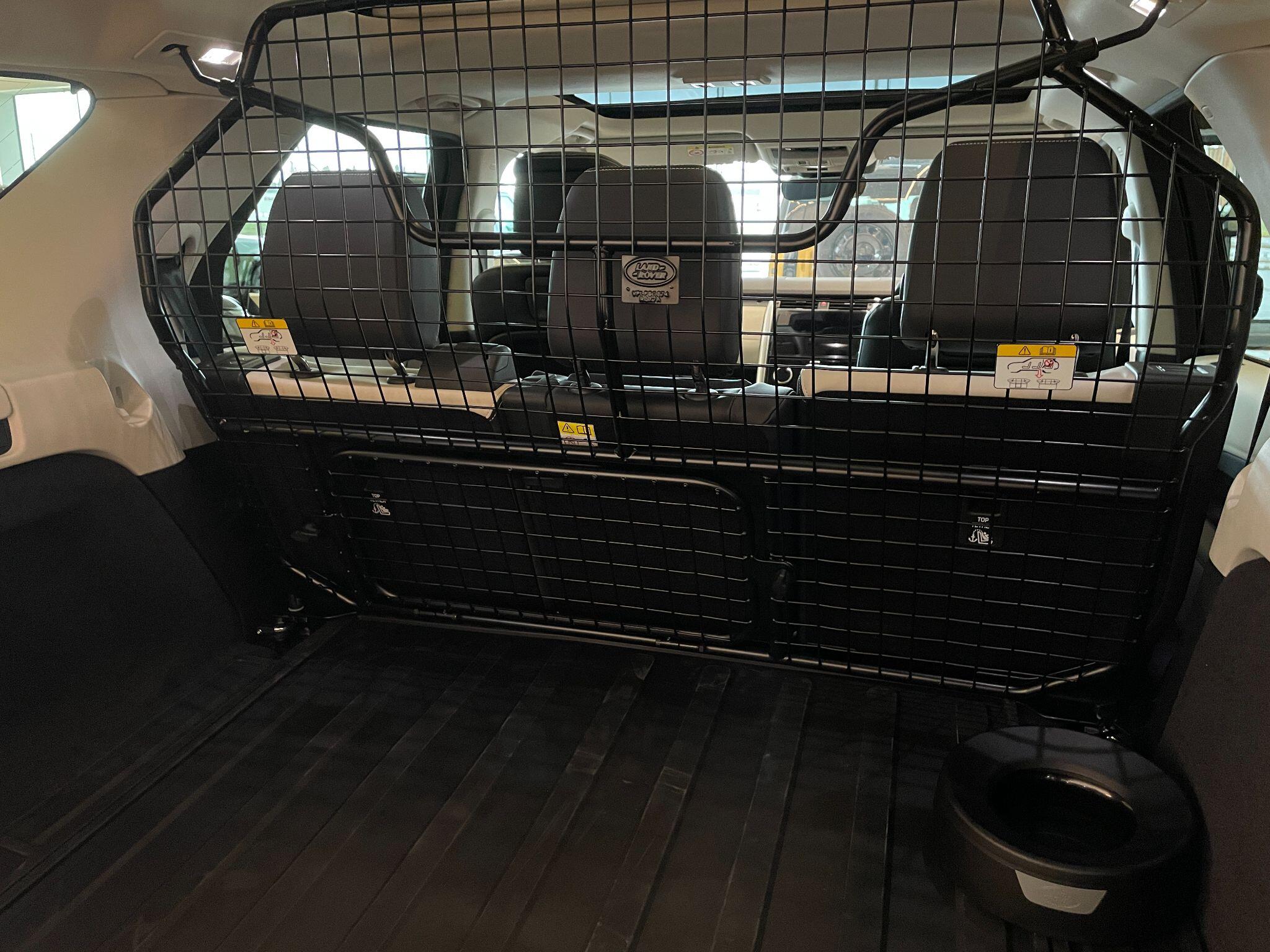 Land Rover Discovery view 39