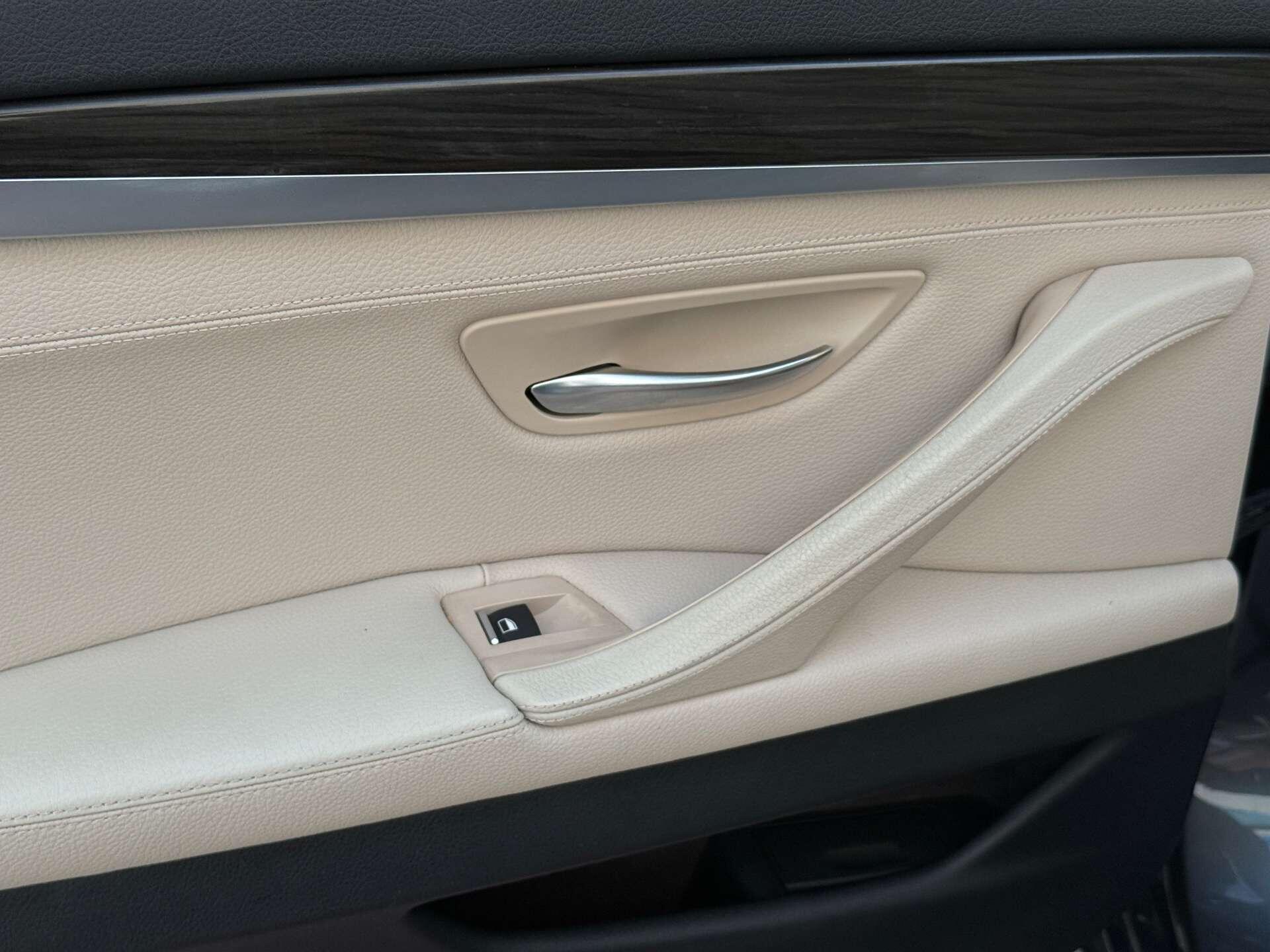 BMW 5 Series view 40