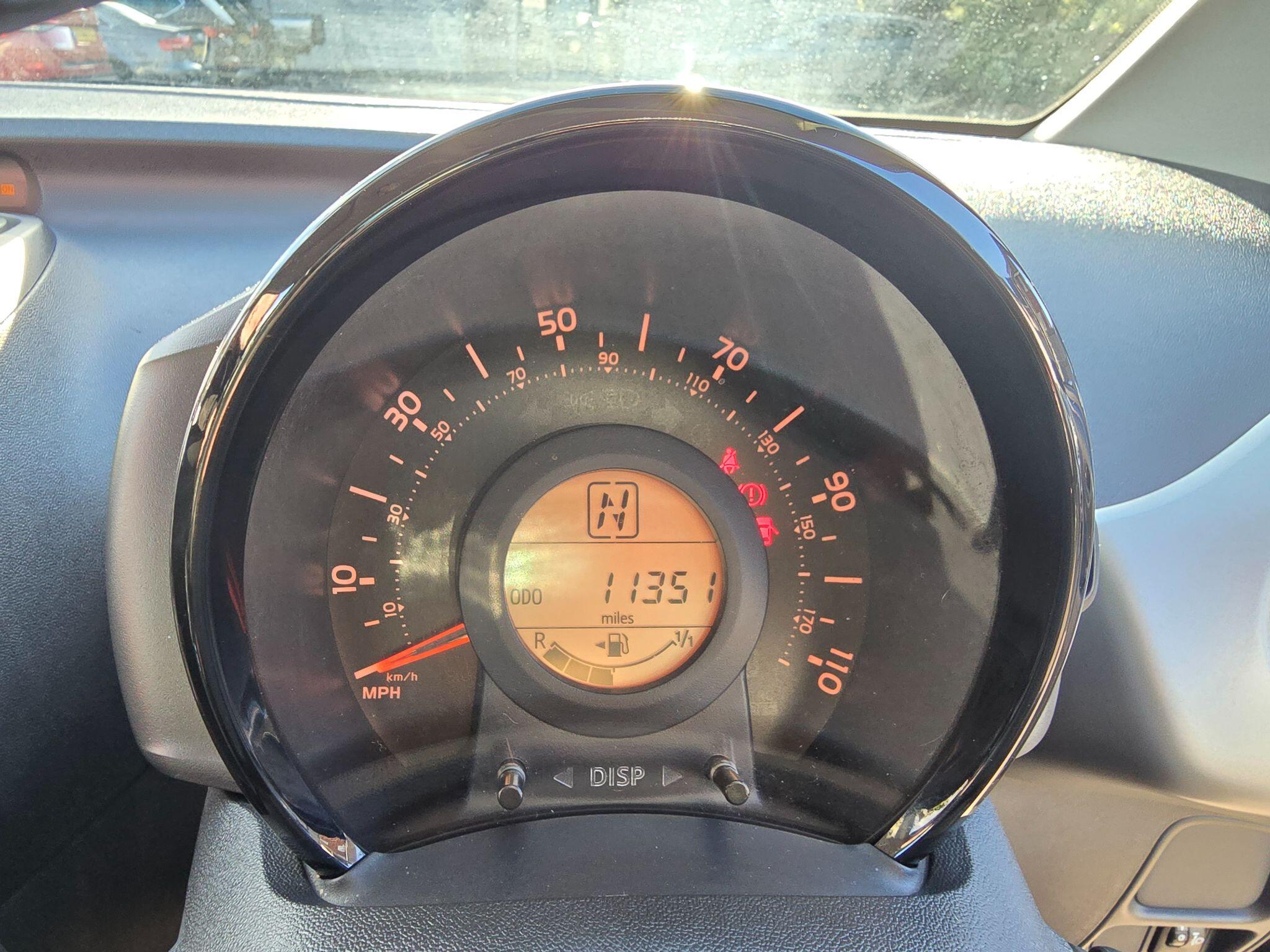 Peugeot 108 view 24