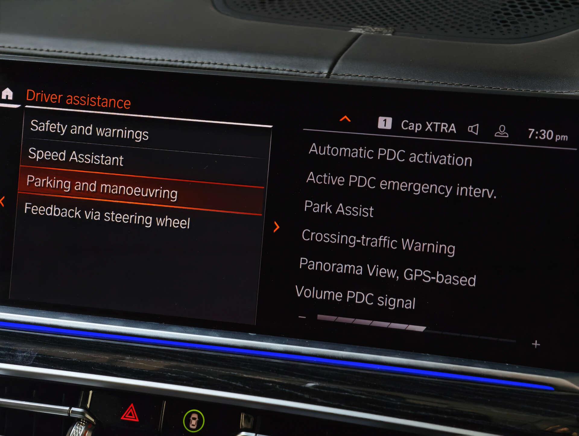BMW X7 view 56