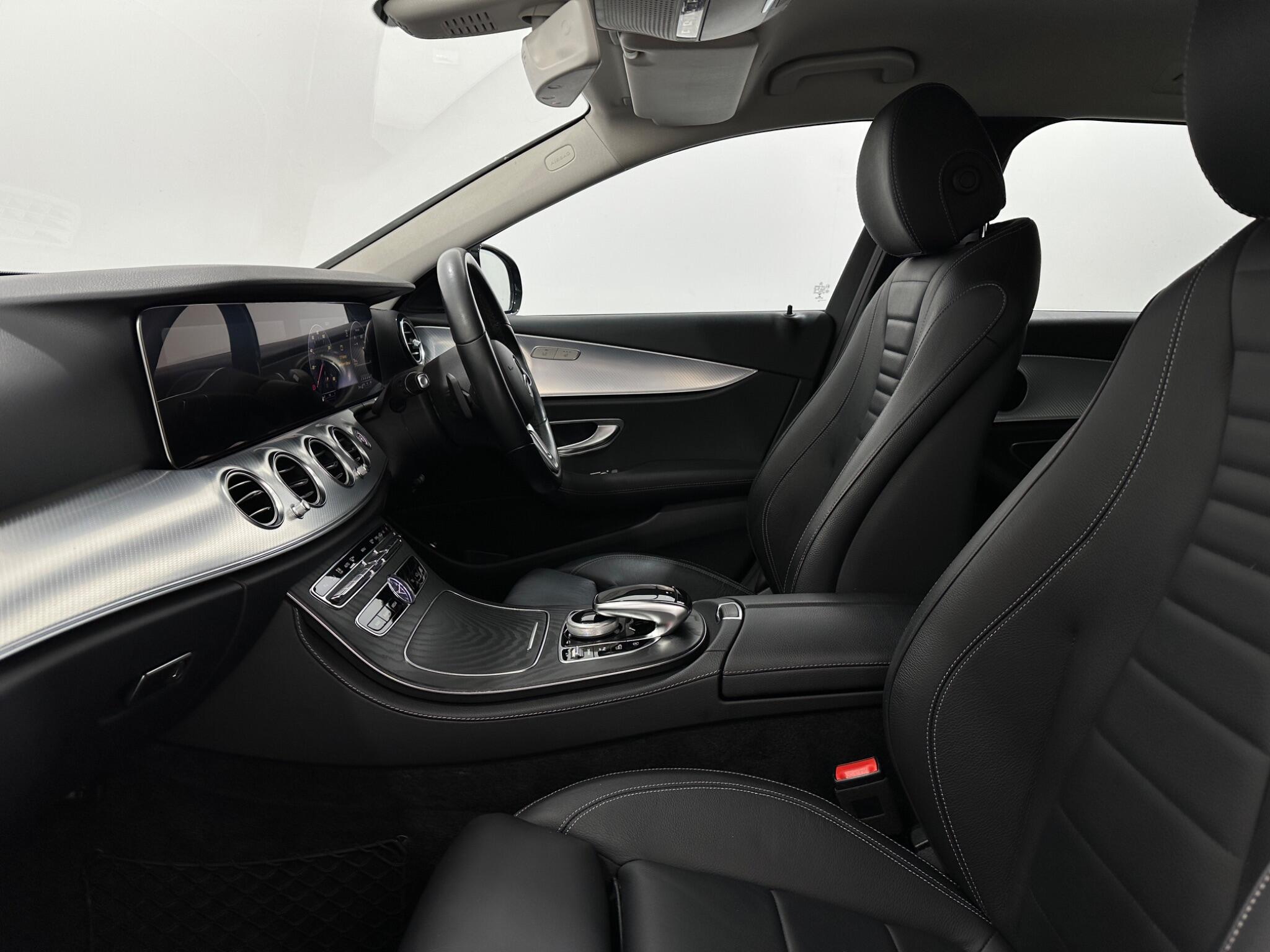 Mercedes-Benz E-Class view 36