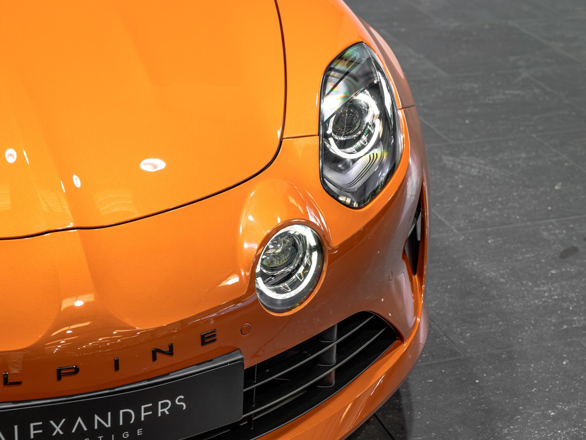 Alpine A110 view 14