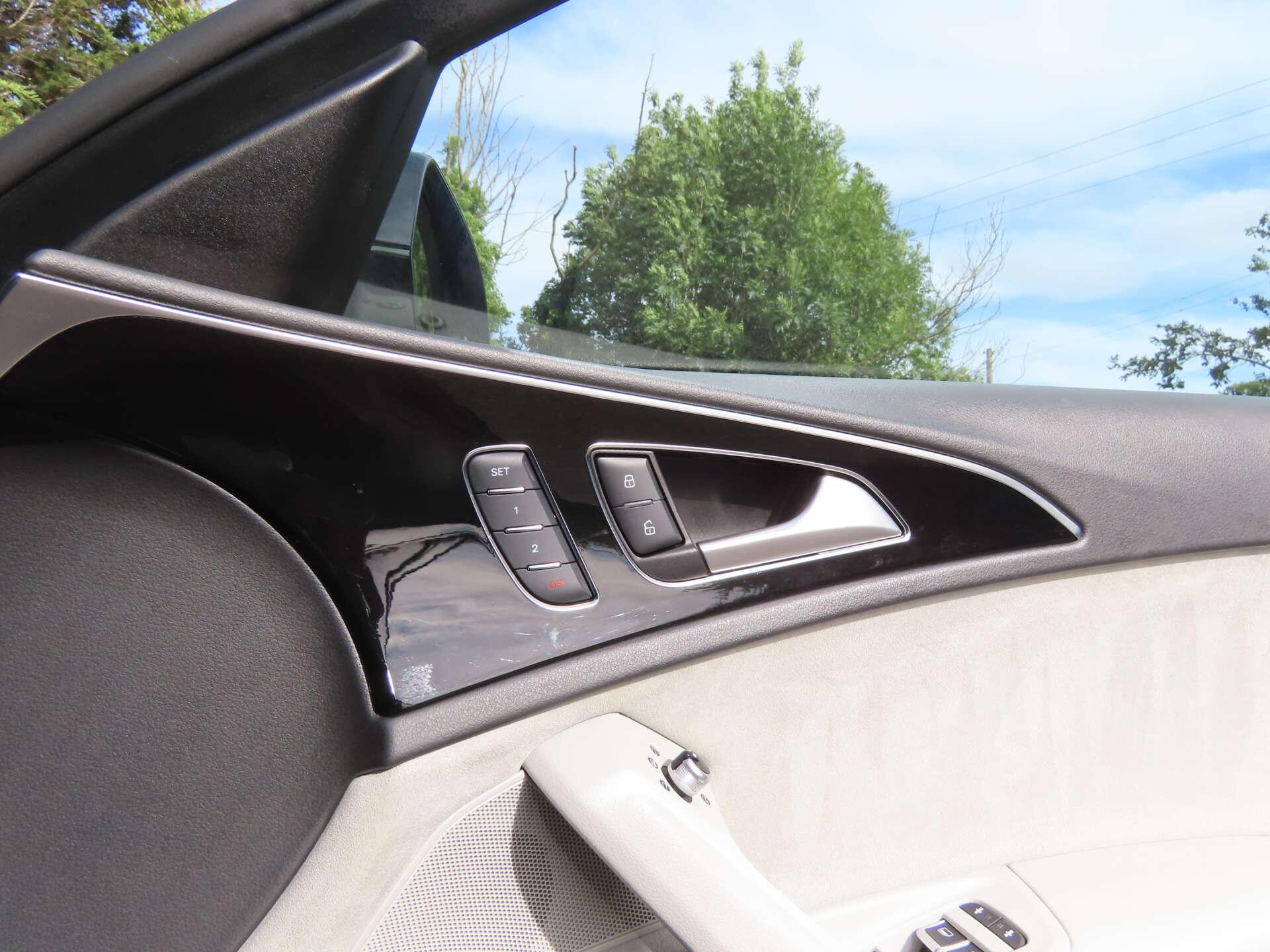 Audi A6 view 14