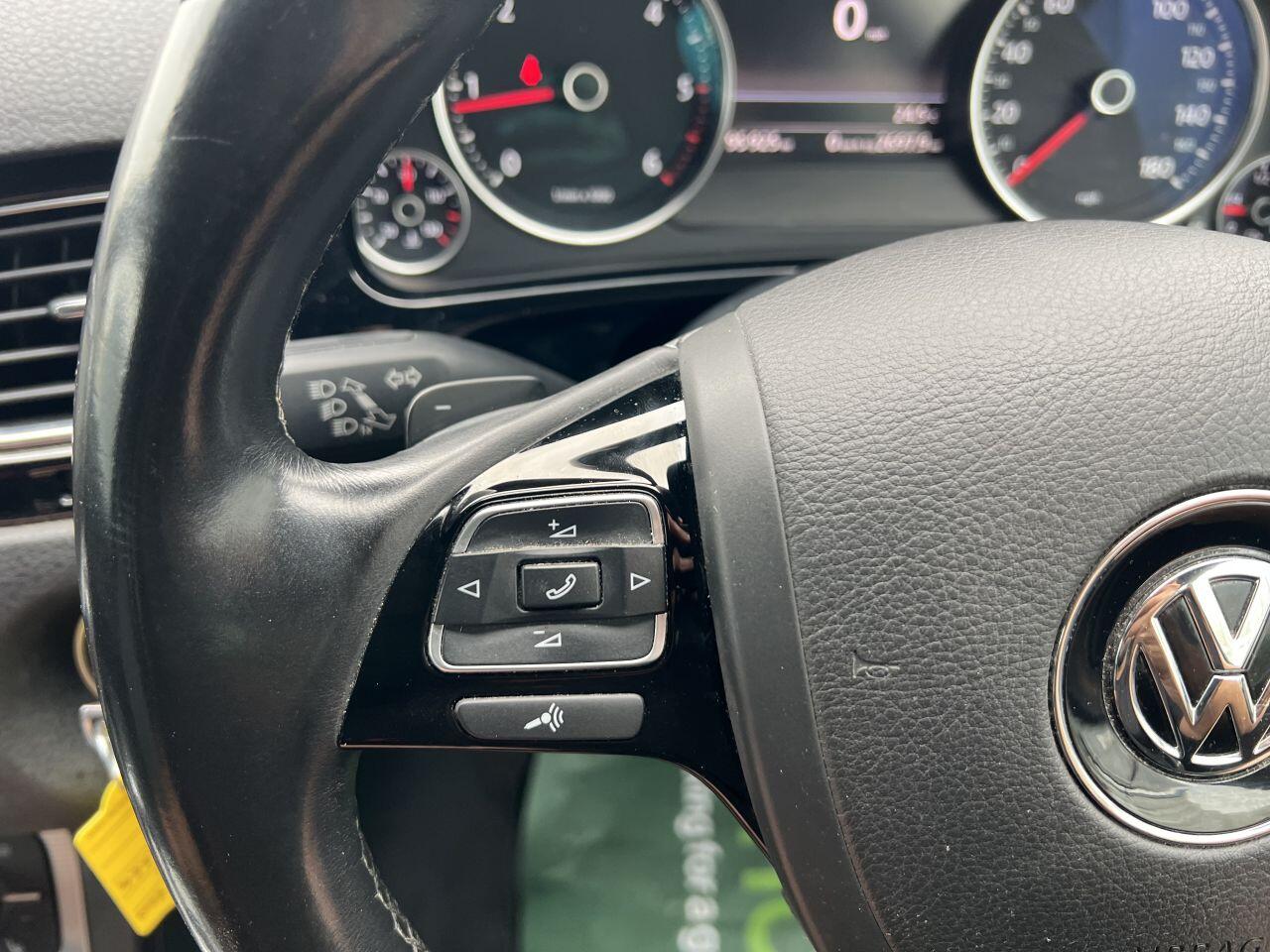 Volkswagen Touareg view 55