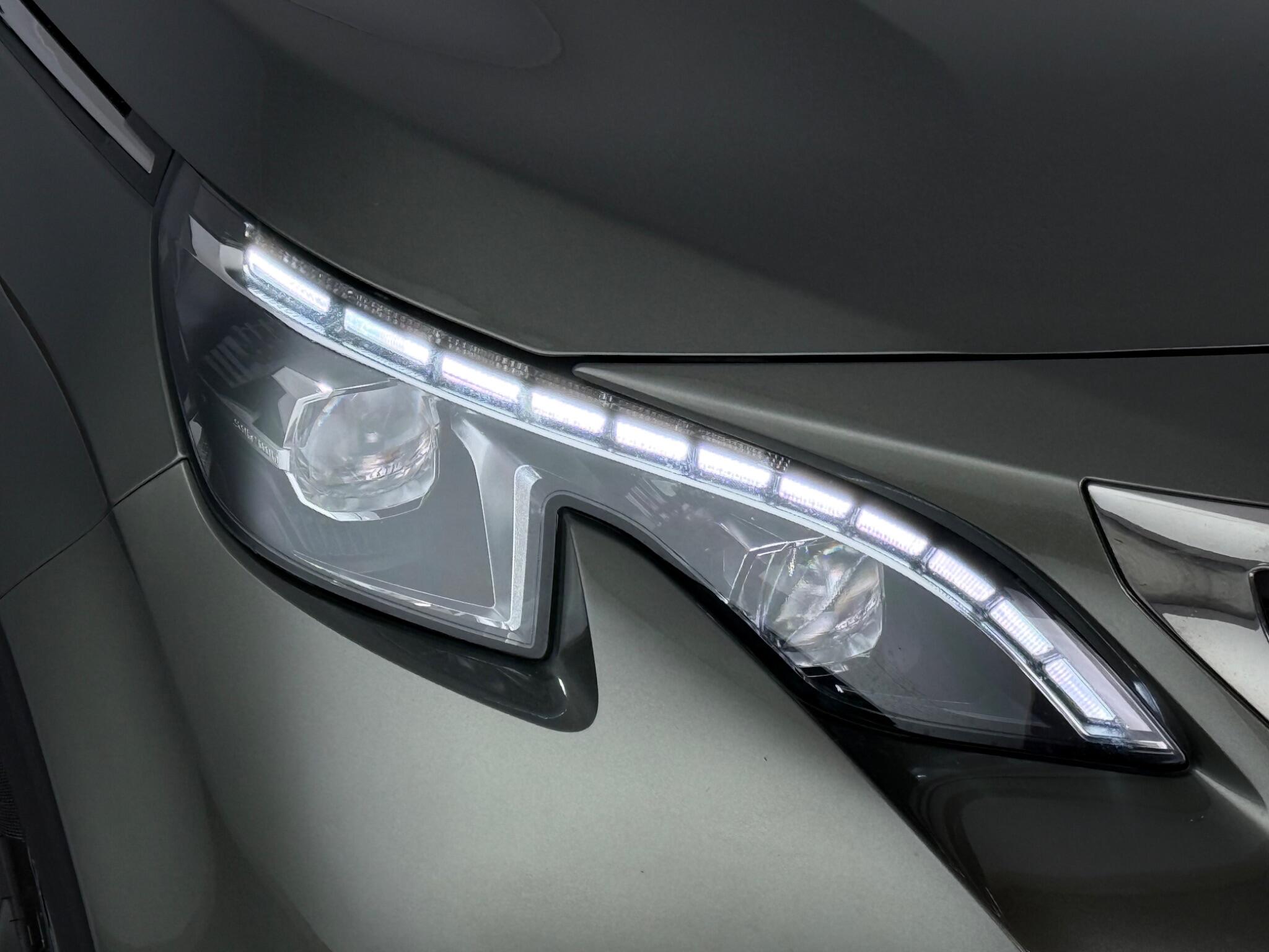 Peugeot 3008 view 12