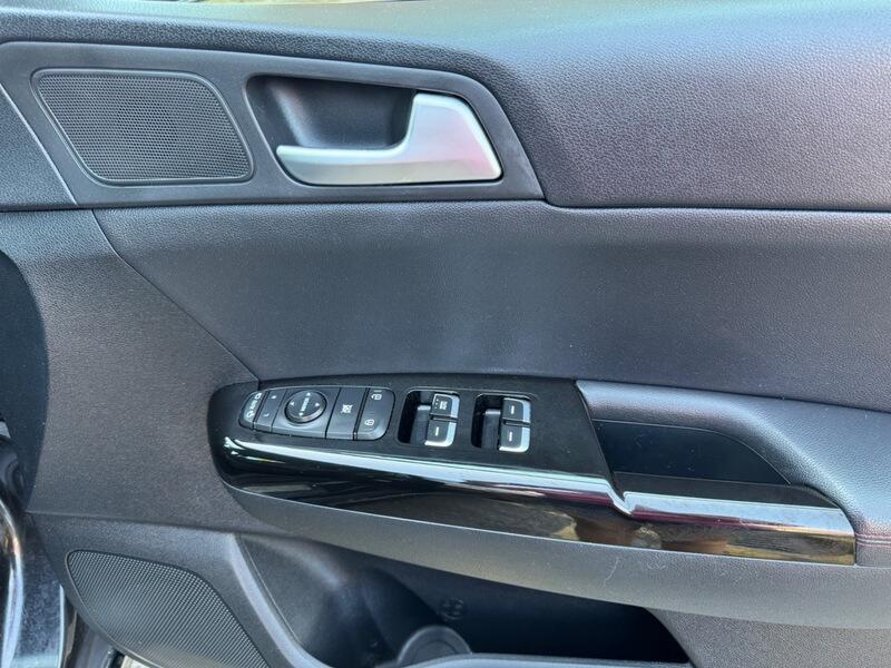 Kia Sportage view 38