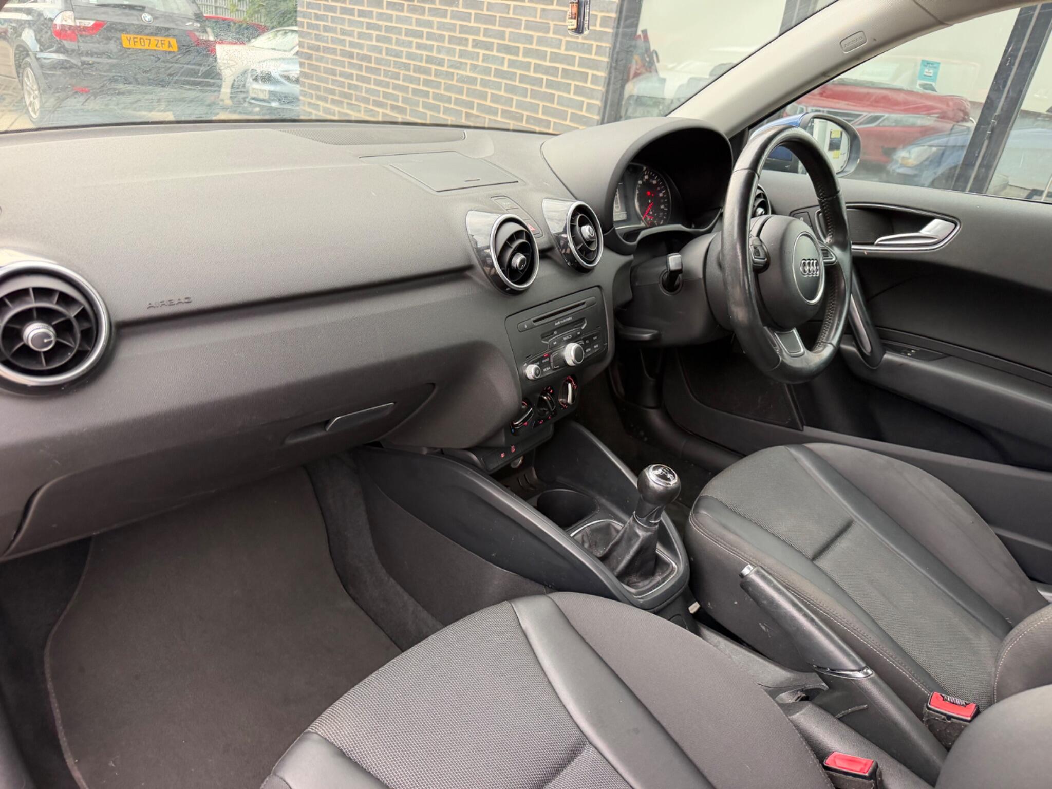 Audi A1 view 16