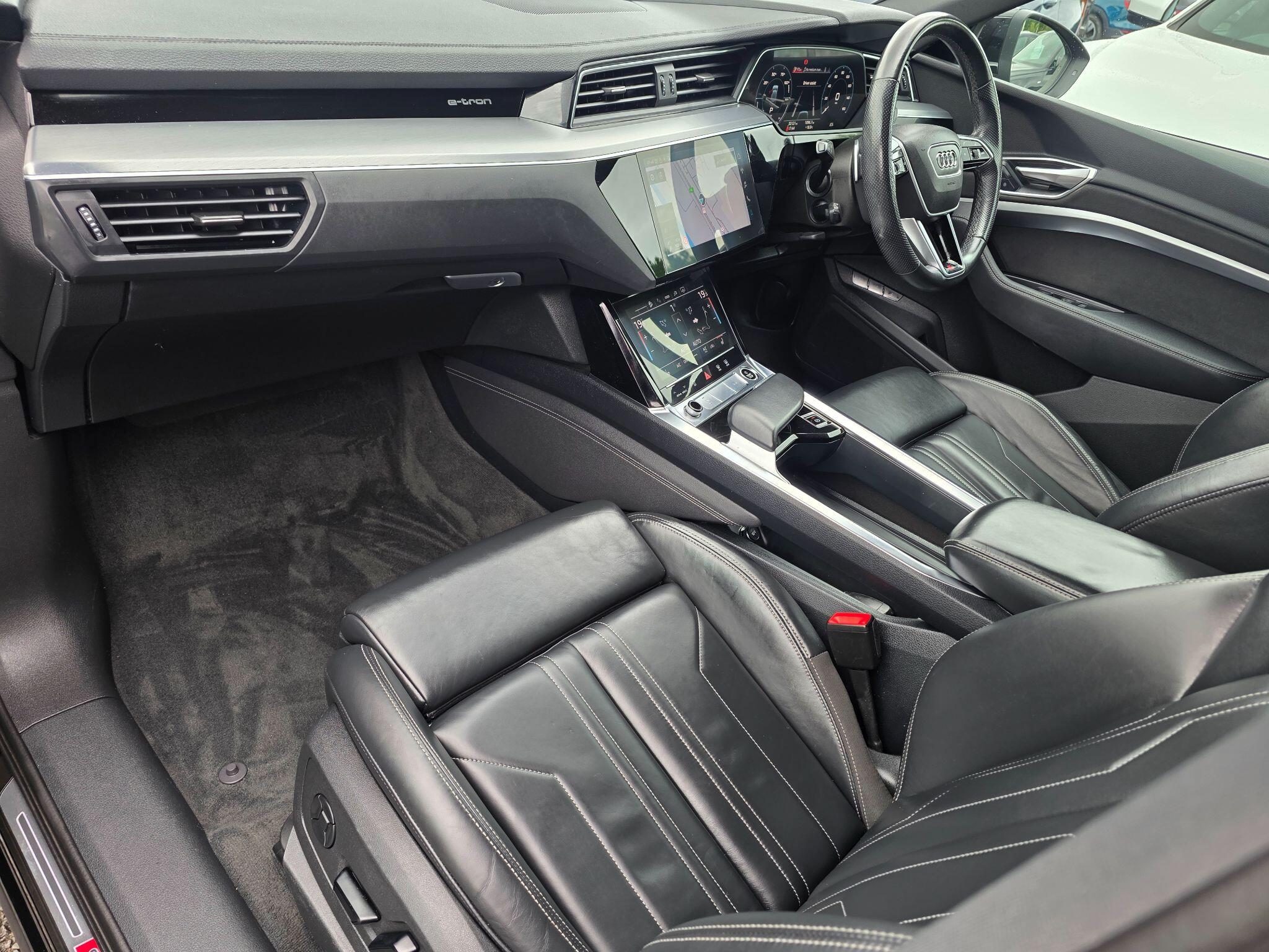 Audi E-Tron view 18
