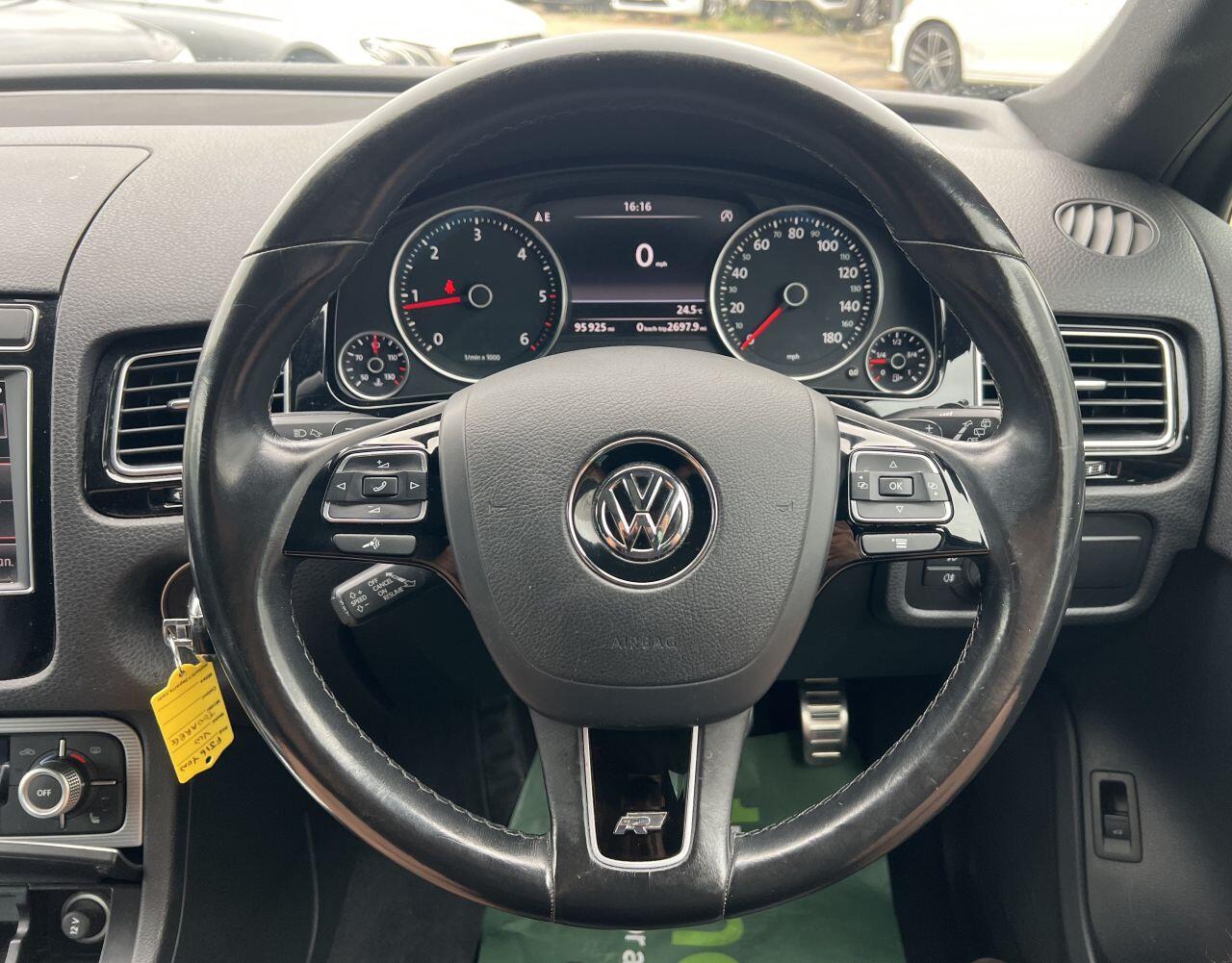 Volkswagen Touareg view 54