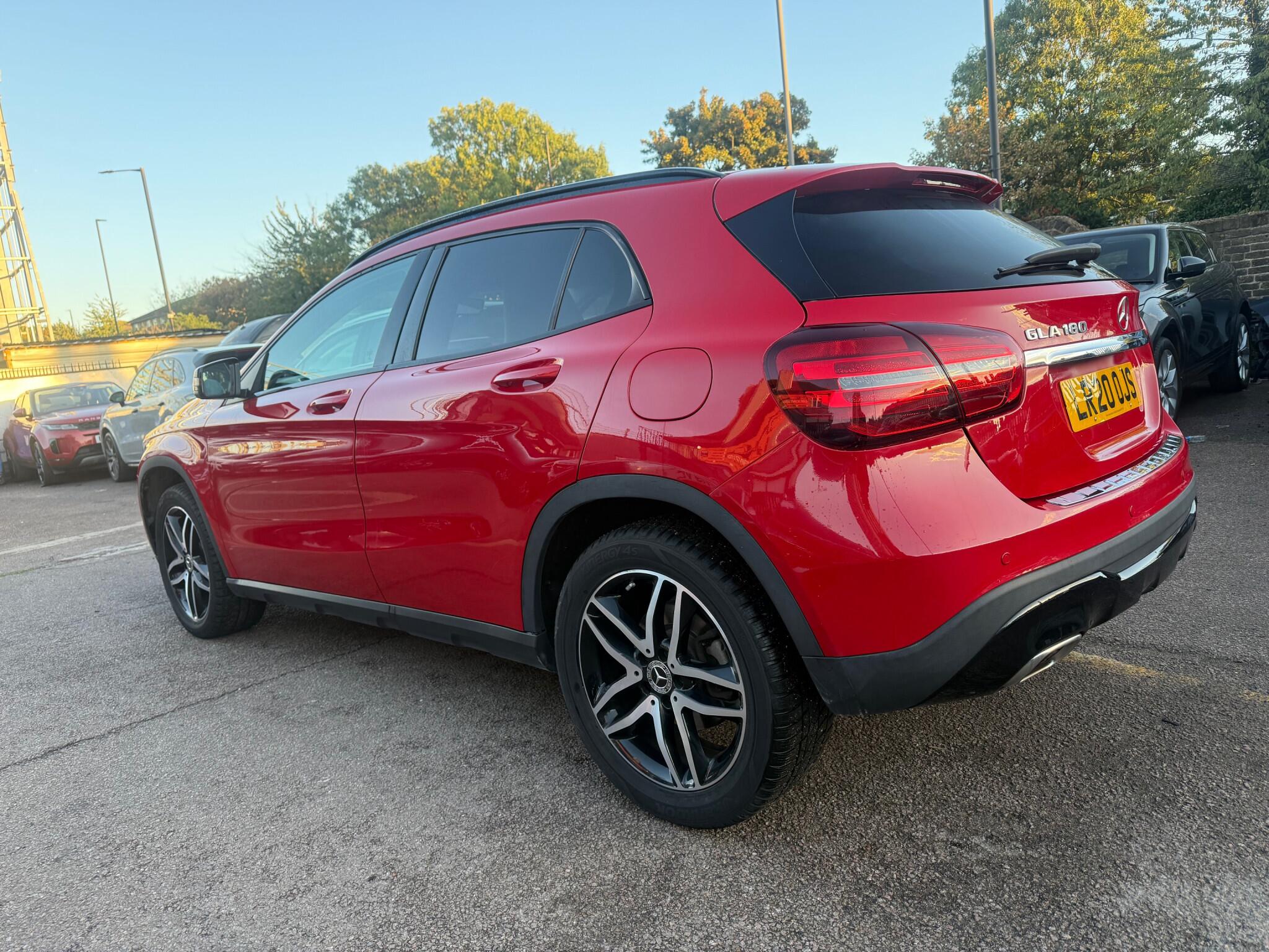 Mercedes-Benz GLA view 6