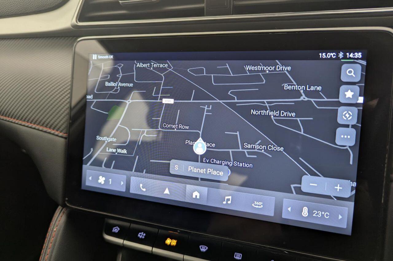 MG ZS view 13