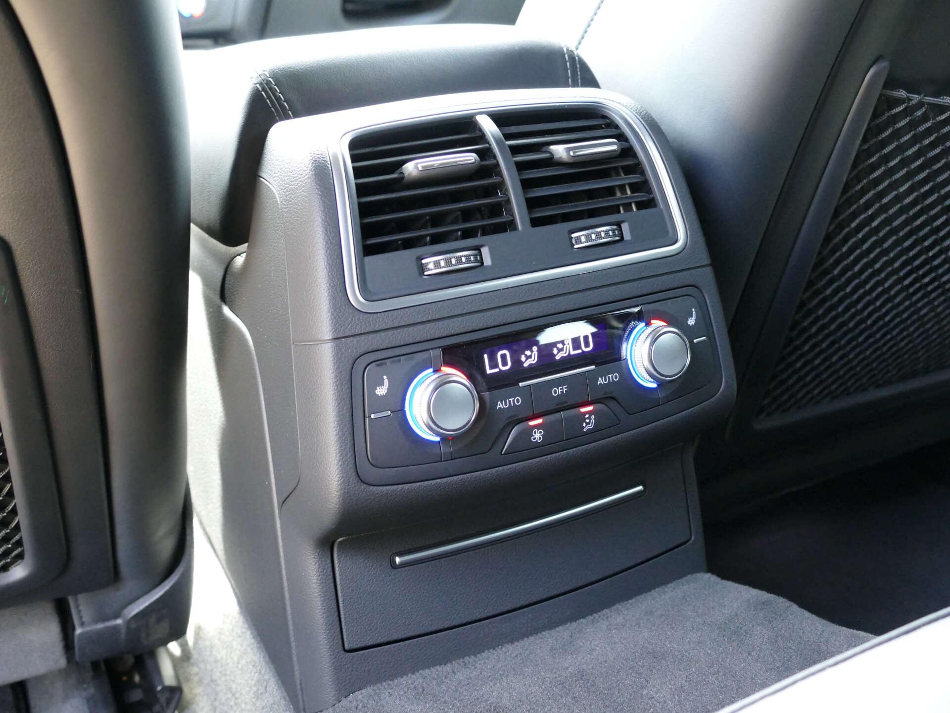 Audi RS6 Avant view 61