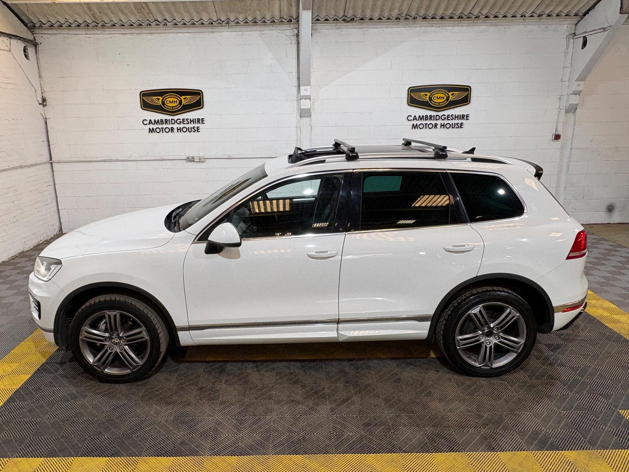 Volkswagen Touareg view 67