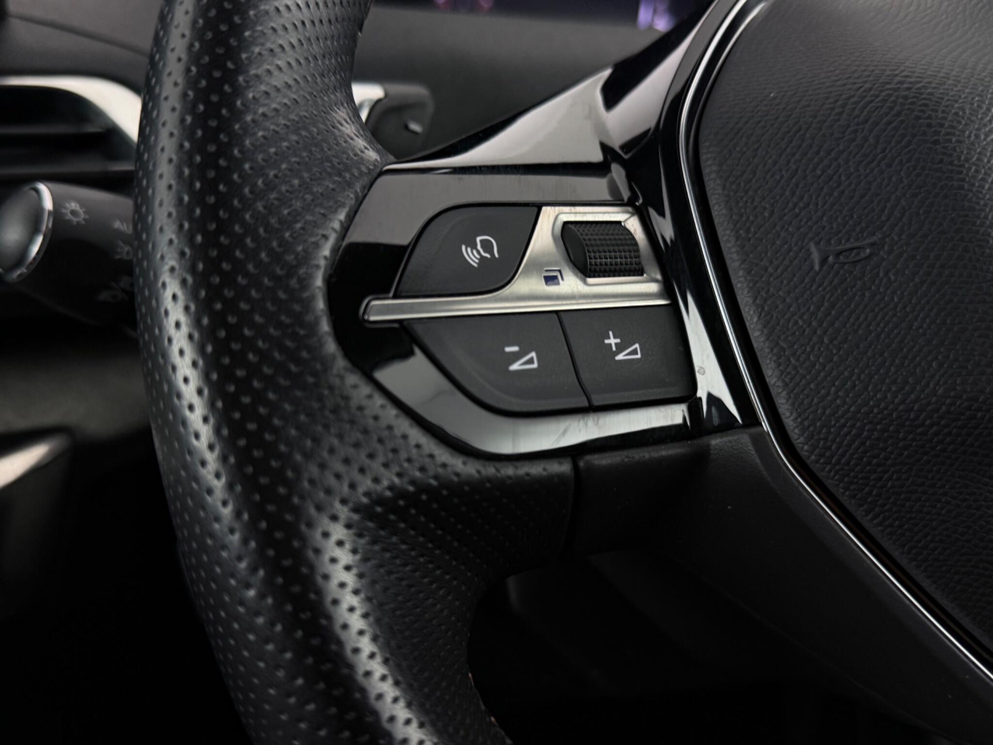 Peugeot 5008 view 15