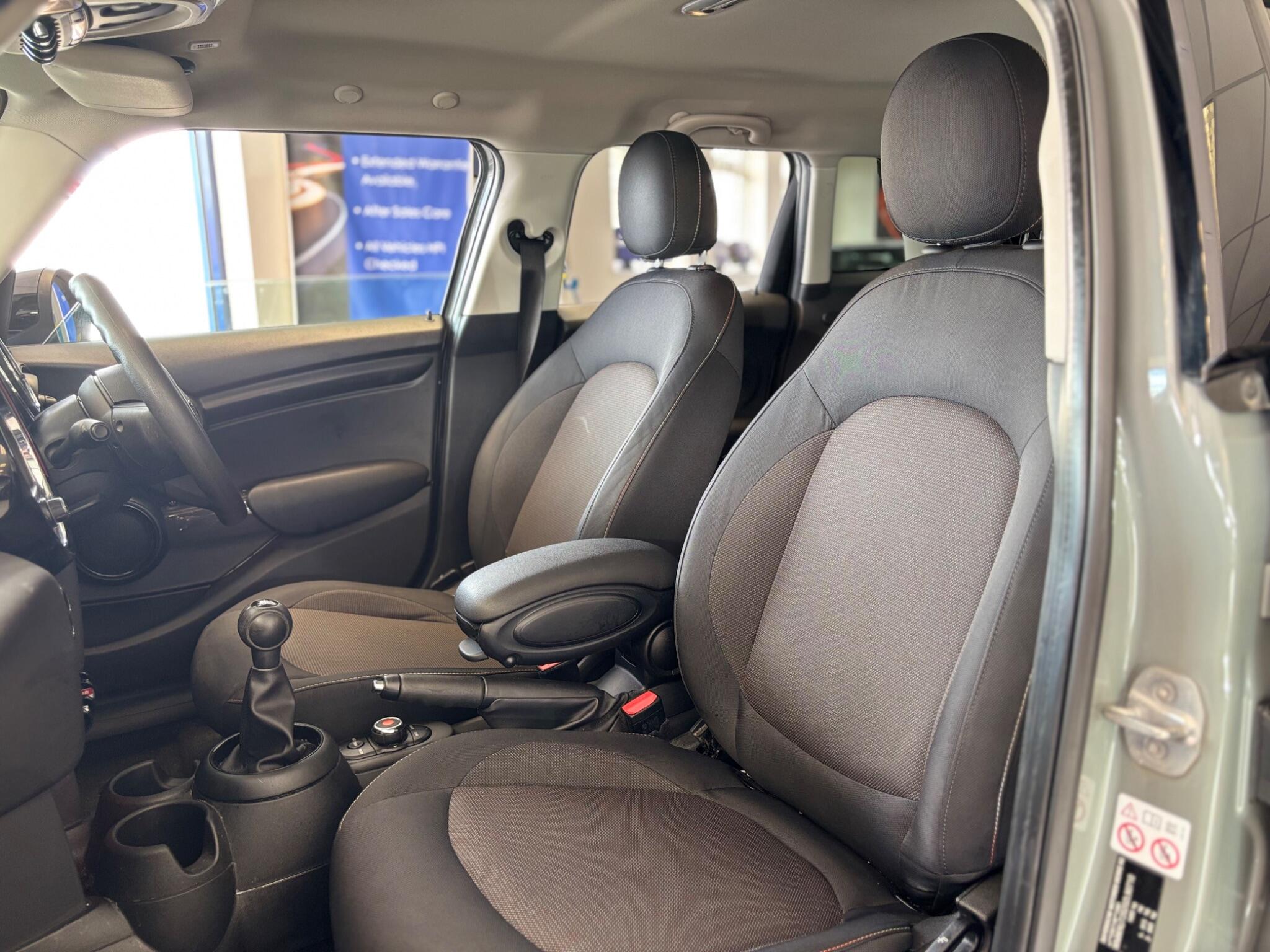 Mini Hatch view 24