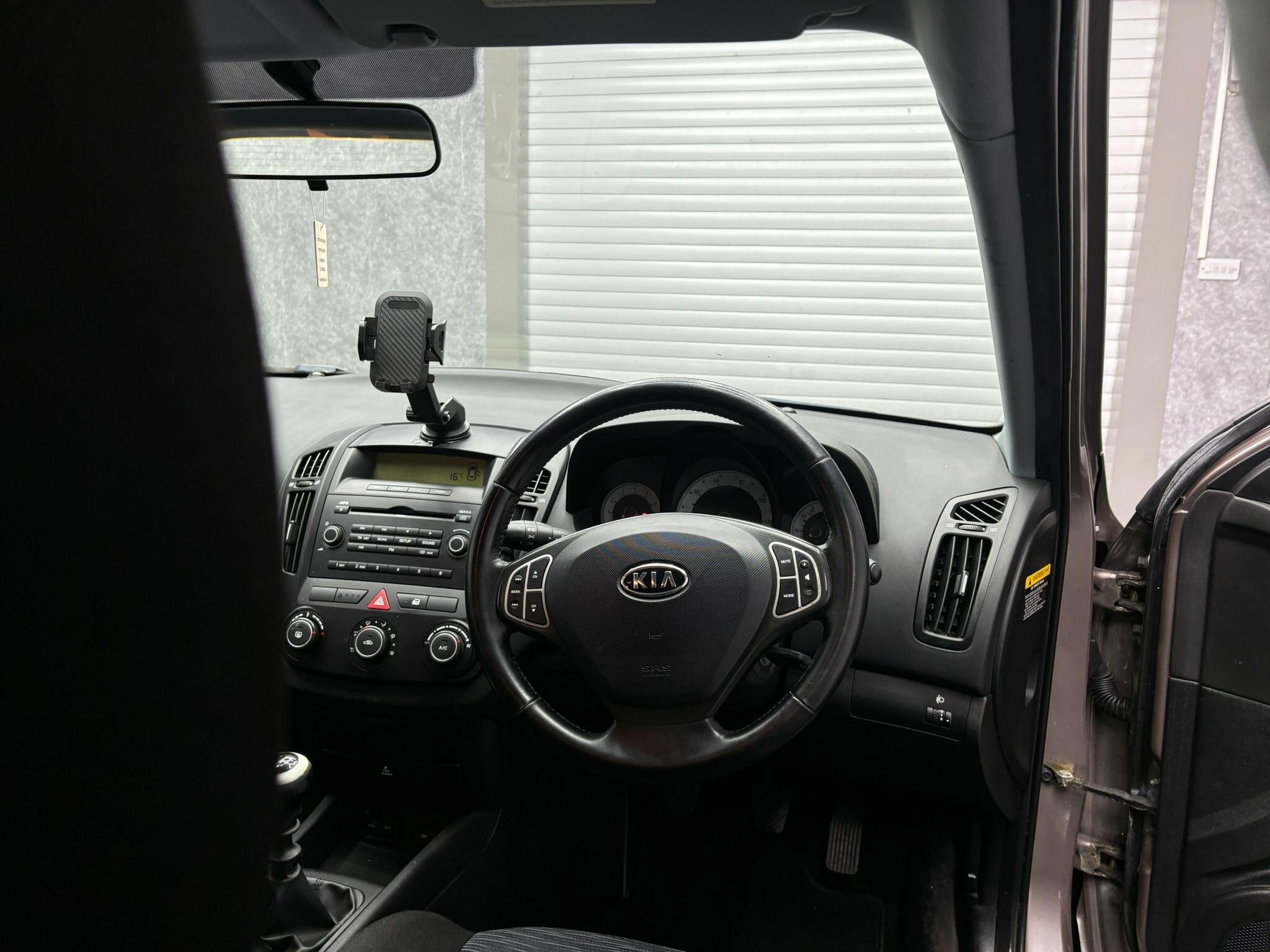 Kia Ceed view 23