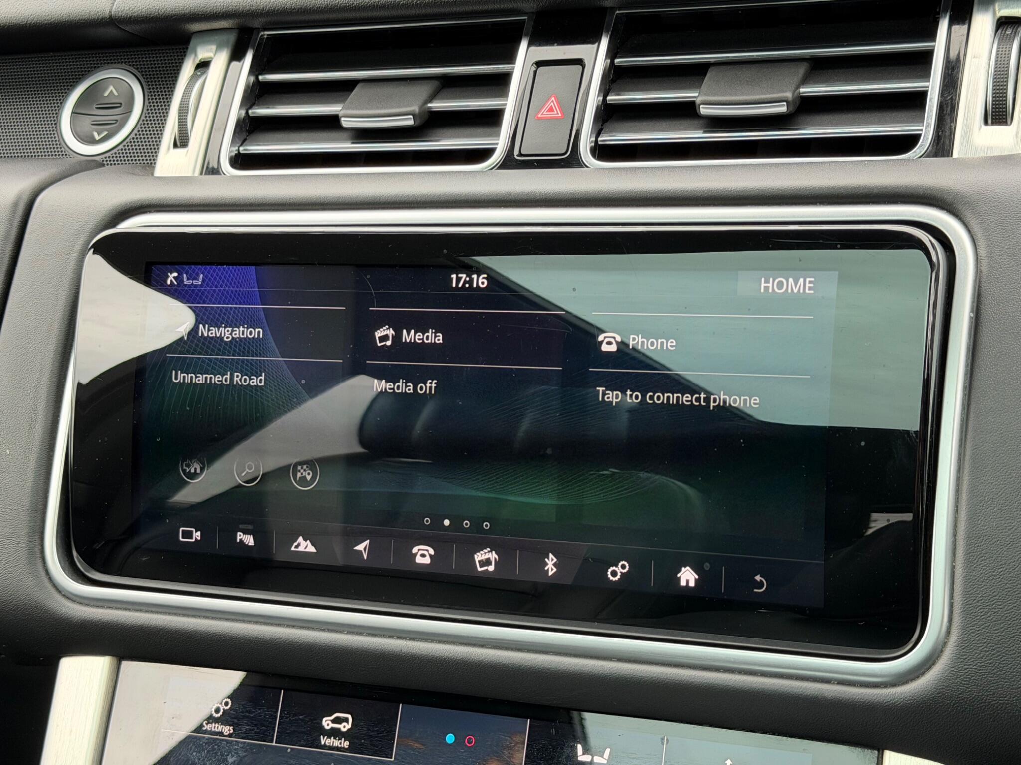 Land Rover Range Rover view 33