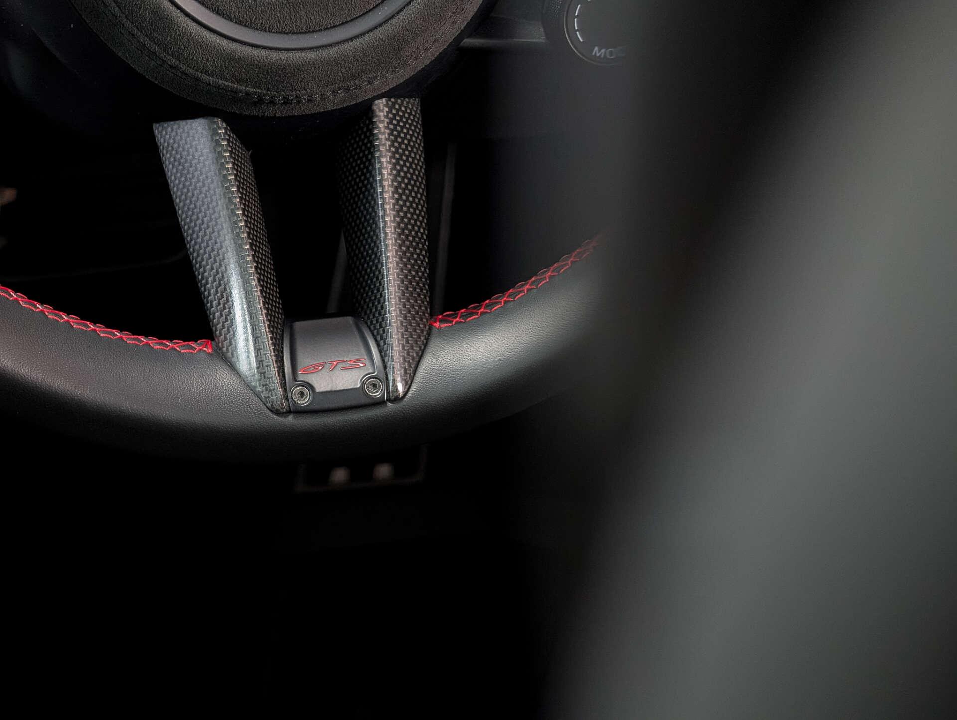 Porsche Taycan view 38