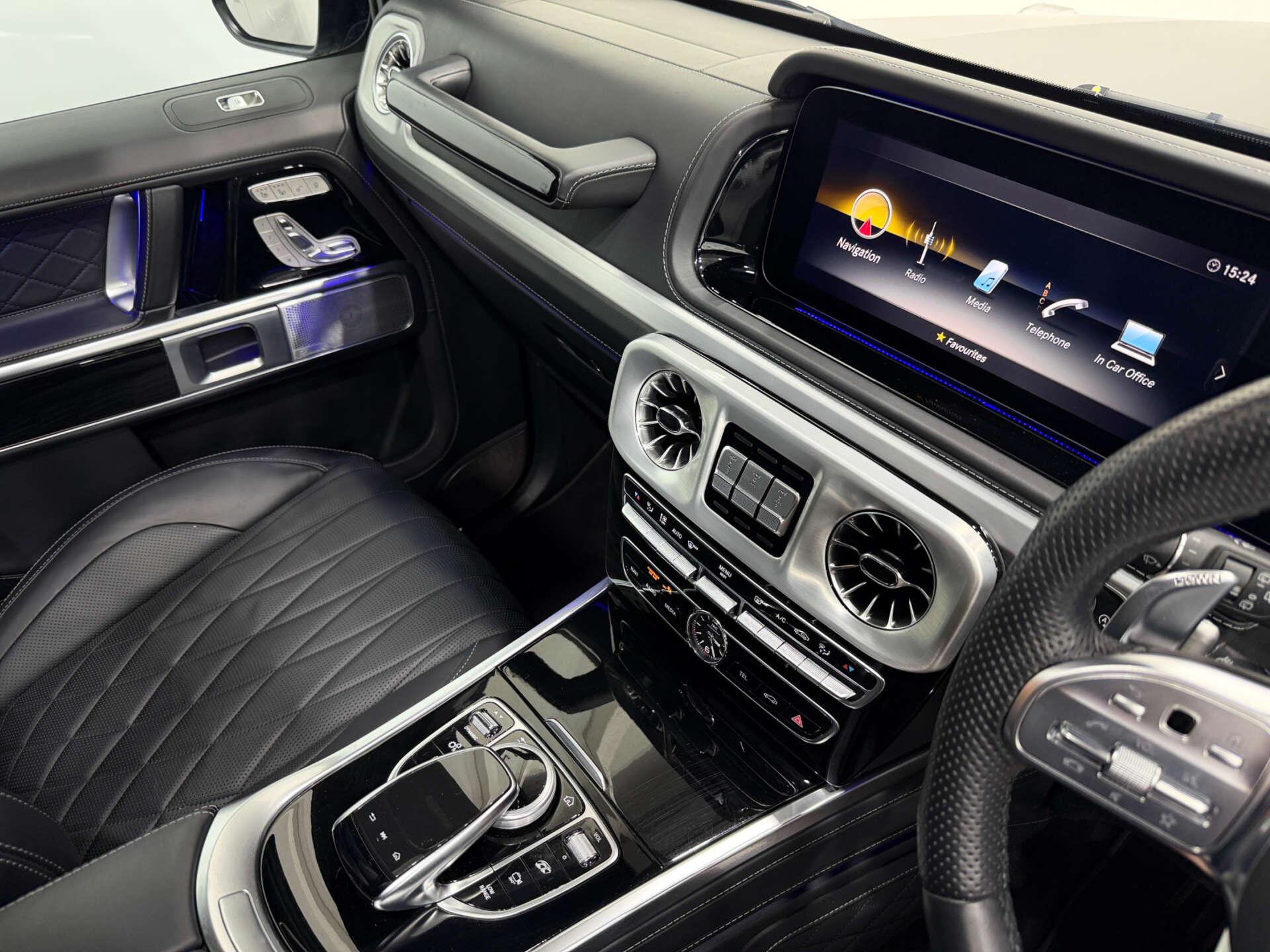 Mercedes-Benz G-Class view 55