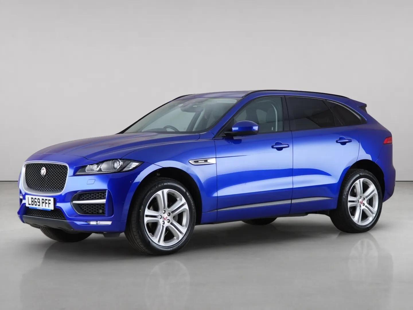 Jaguar F-Pace view 2