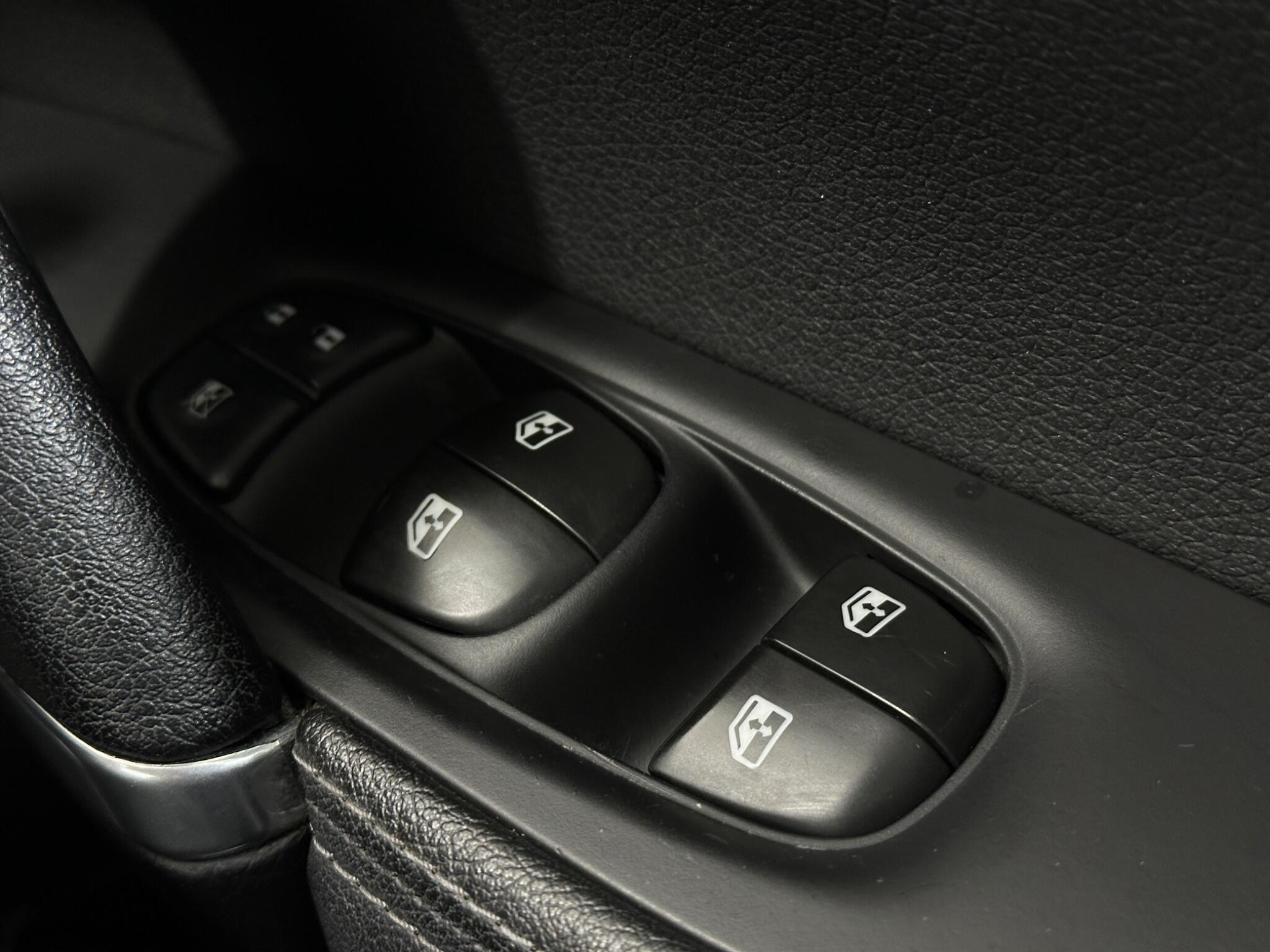 Nissan Qashqai view 19
