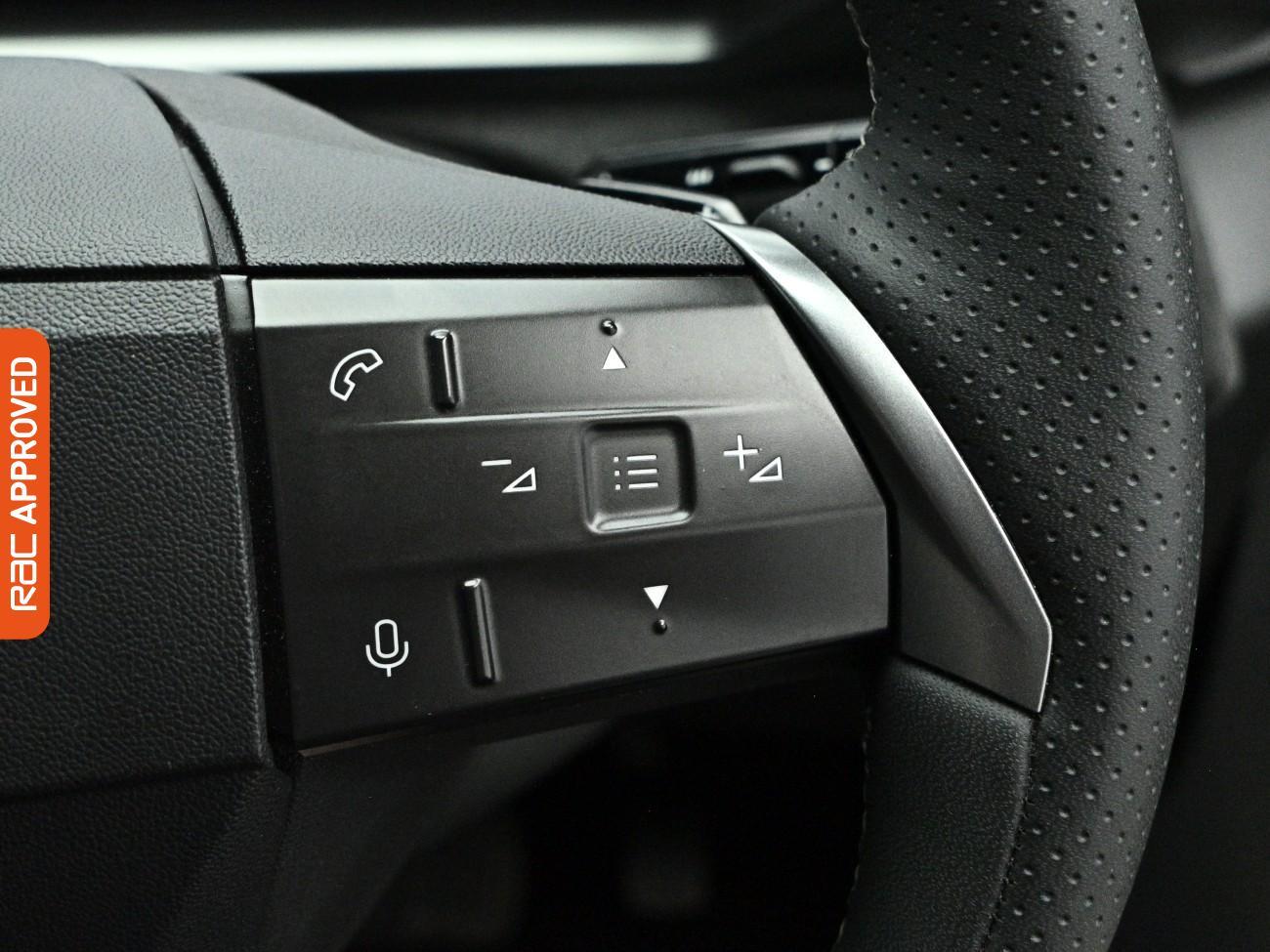 Vauxhall Grandland view 25