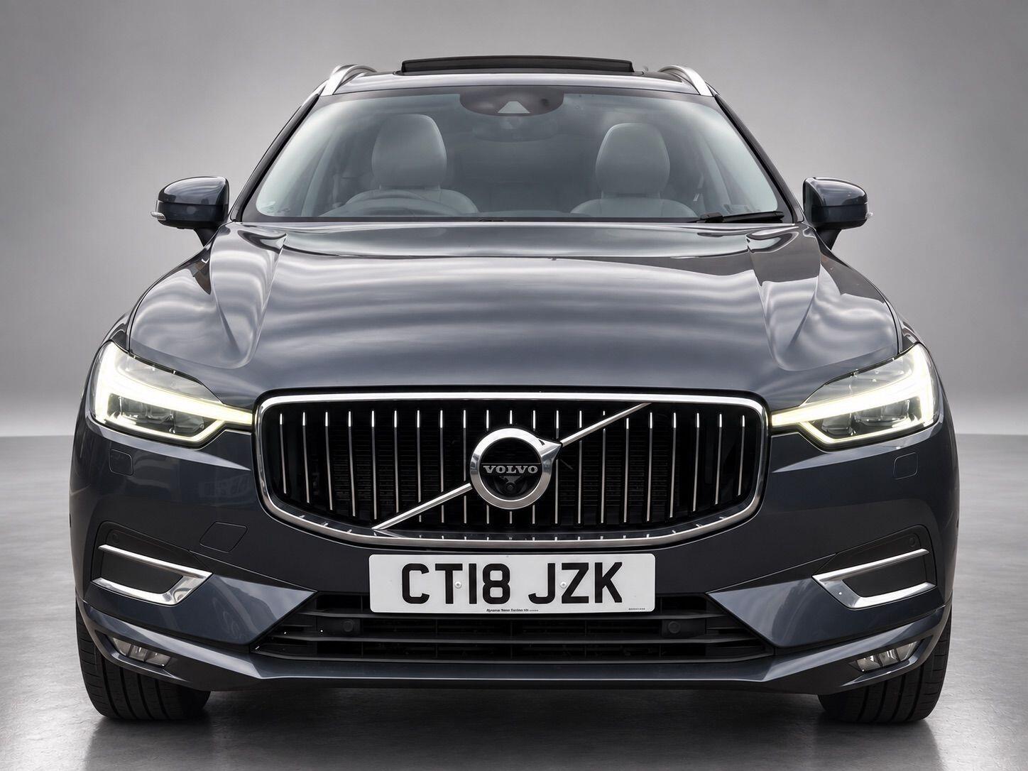 Volvo XC60 view 3