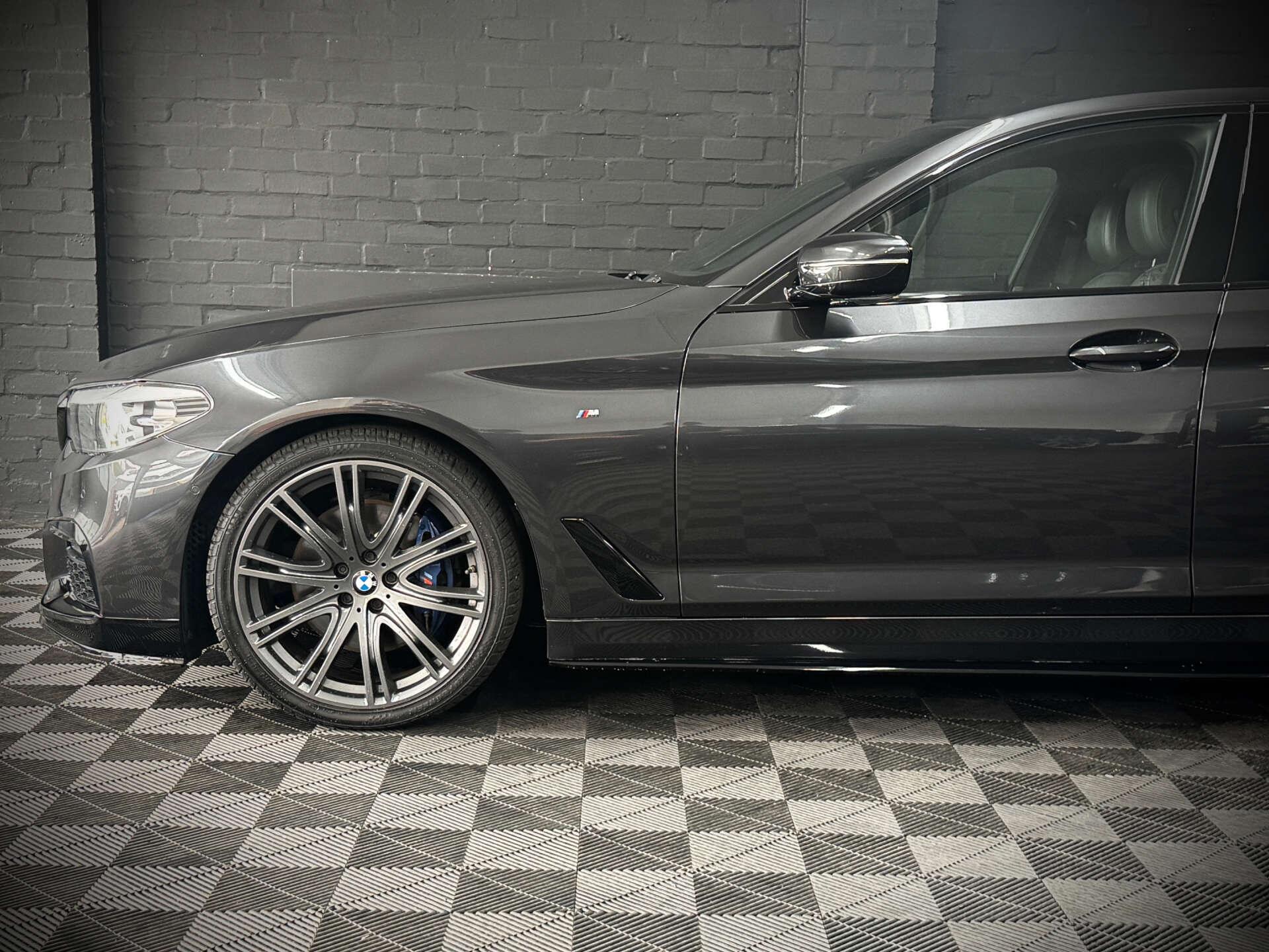 BMW 5 Series view 11