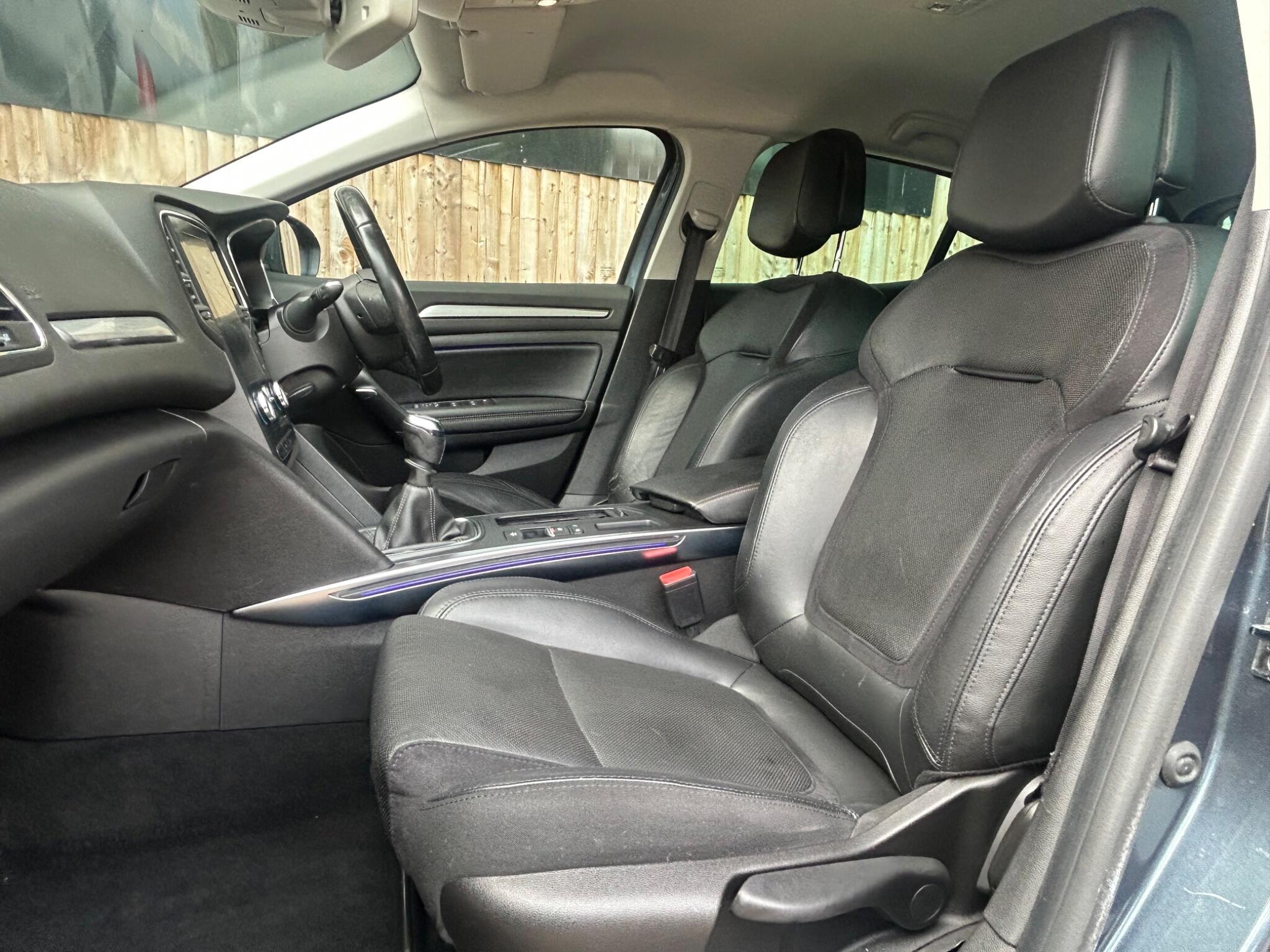 Renault Megane view 4