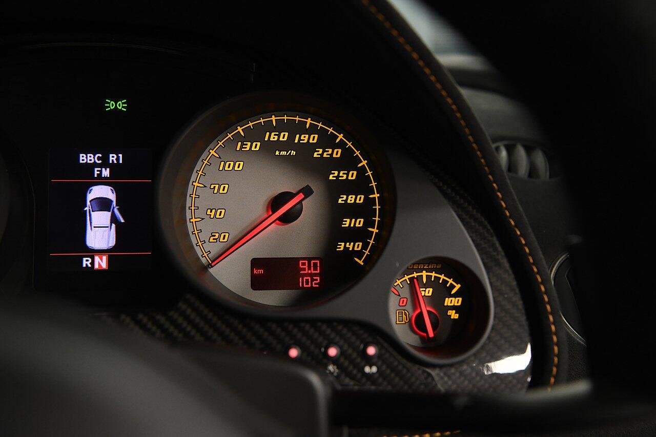 Lamborghini Gallardo view 23