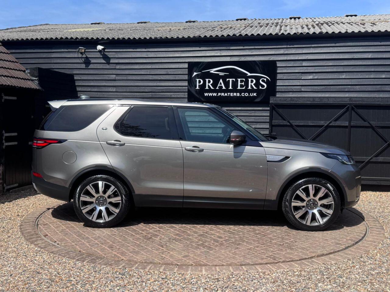 Land Rover Discovery view 24