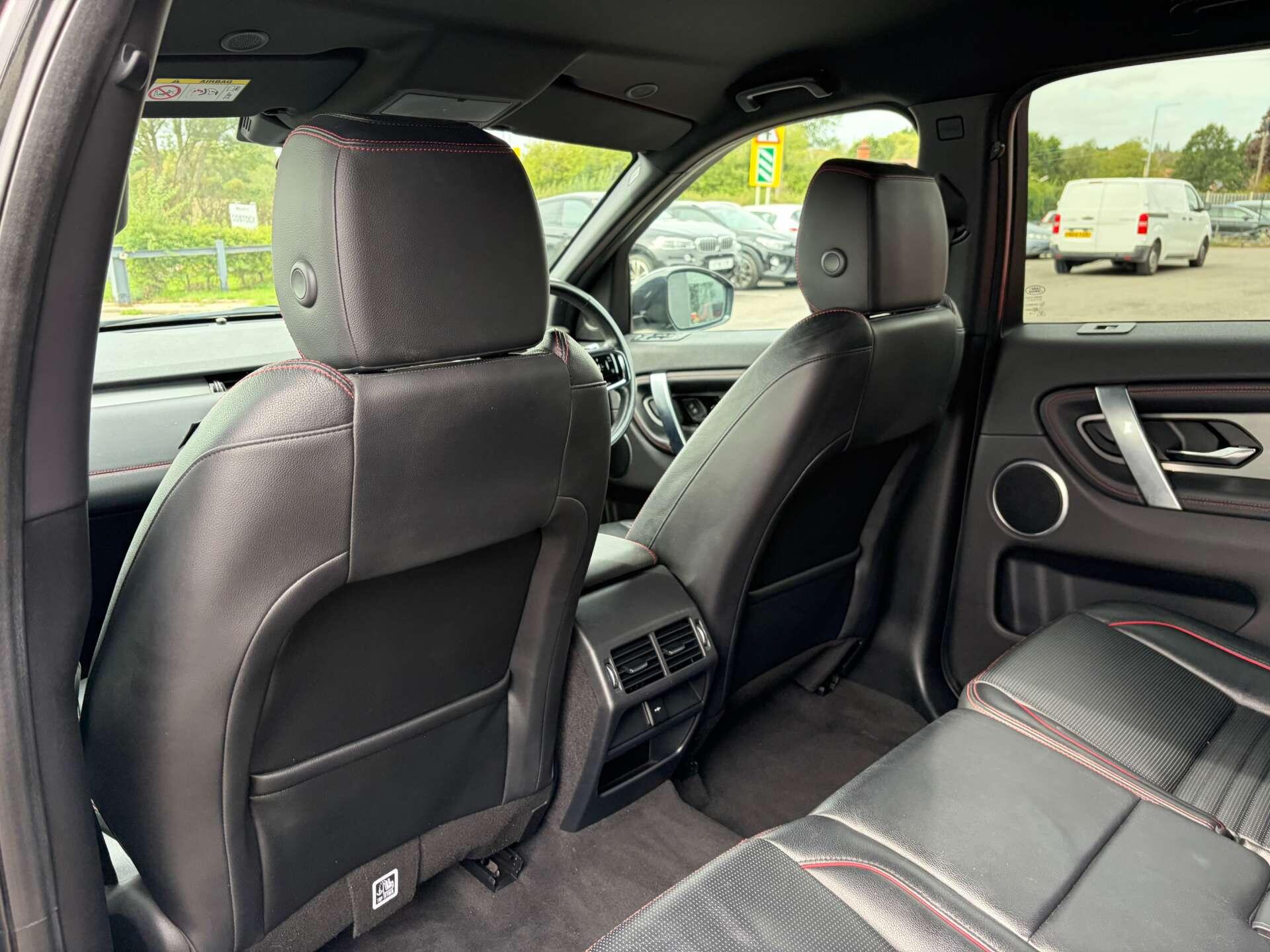 Land Rover Discovery Sport view 22