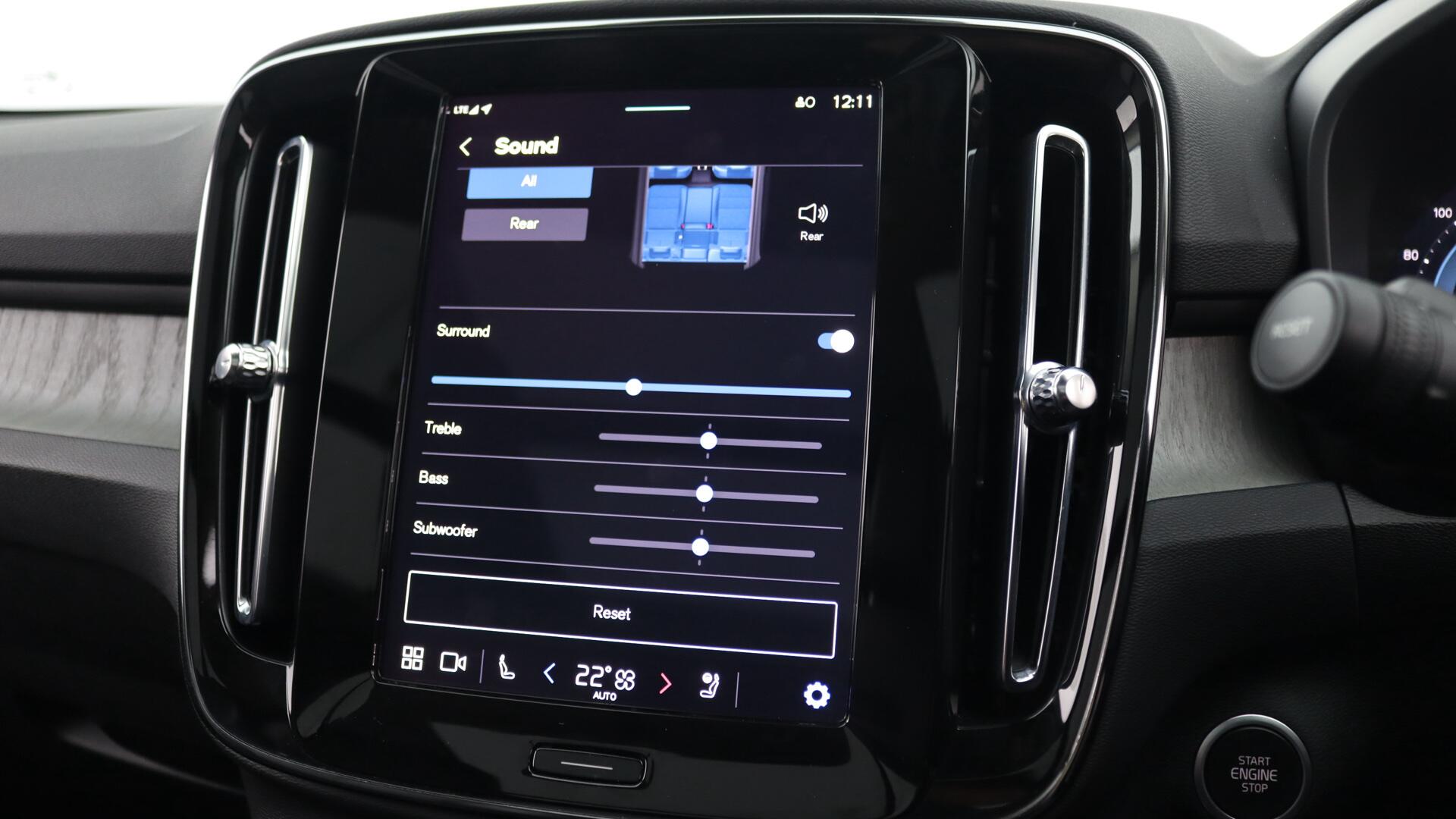 Volvo XC40 view 36