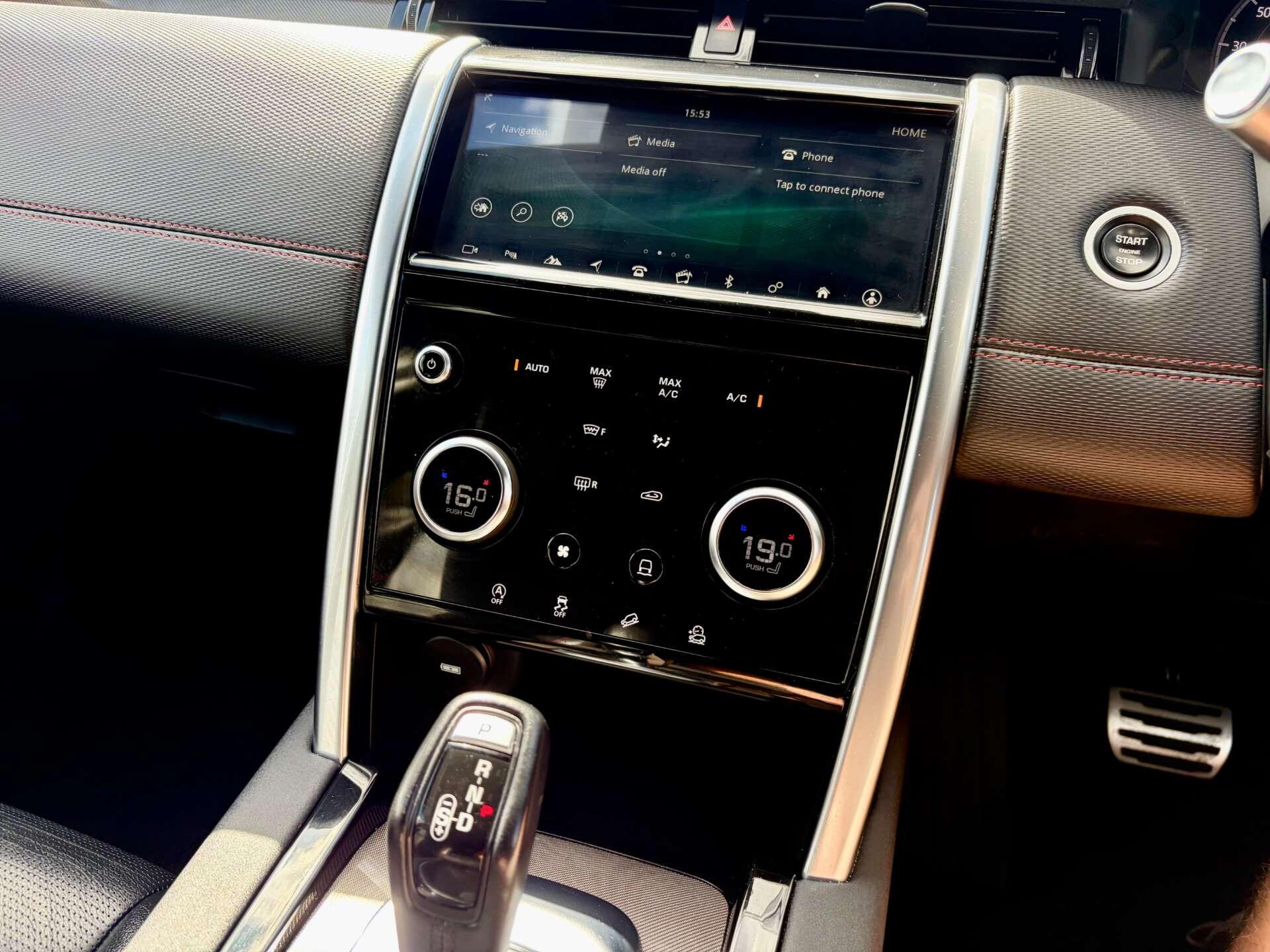 Land Rover Discovery Sport view 44