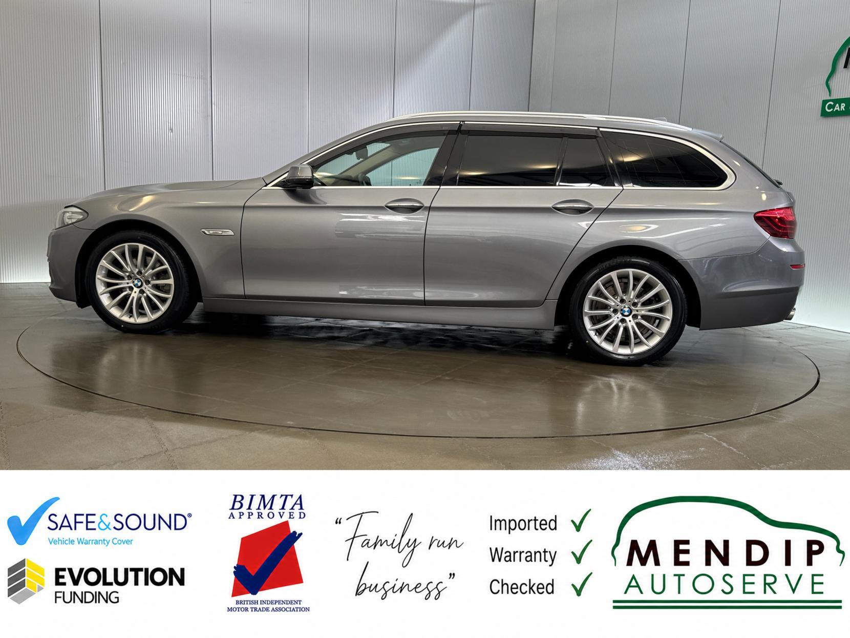 BMW 5 Series view 6