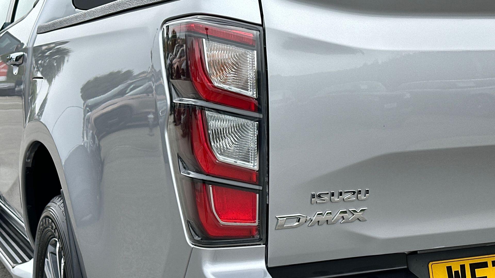 Isuzu D-Max view 19