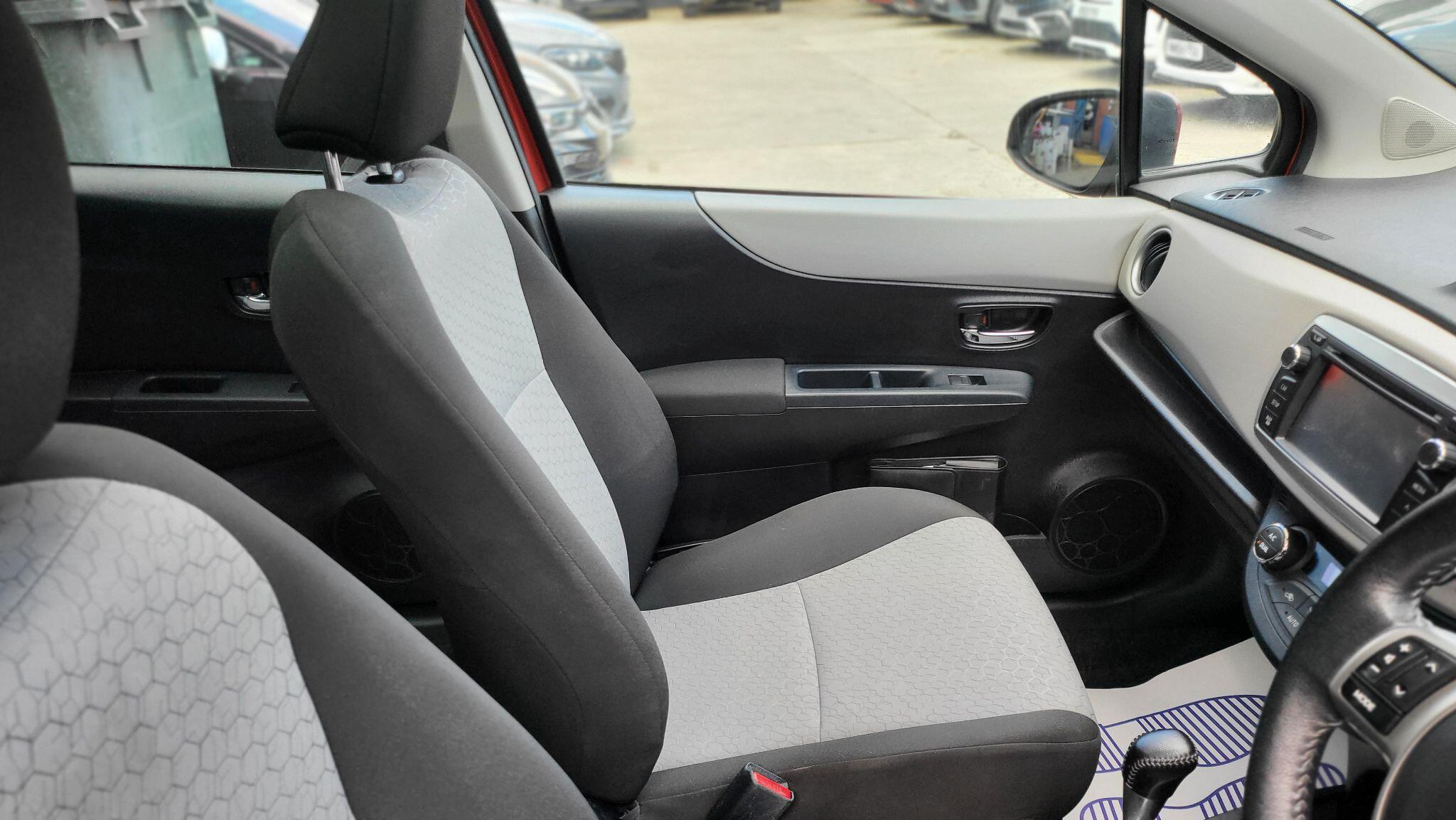Toyota Yaris view 31