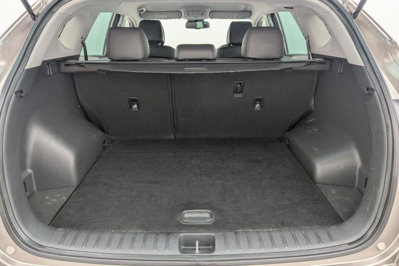 Hyundai Tucson view 18