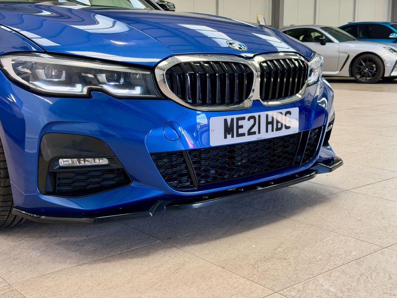BMW 3 Series view 28