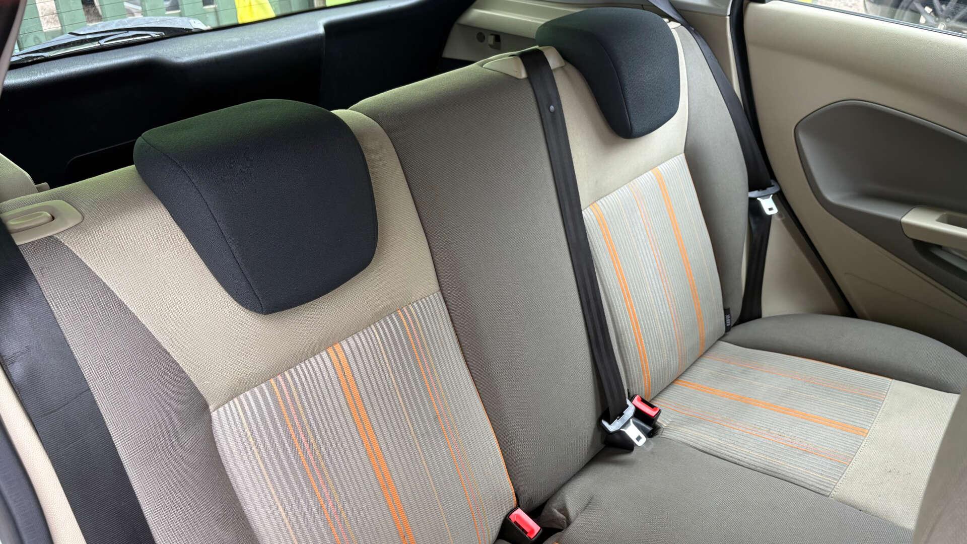 Ford Fiesta view 10