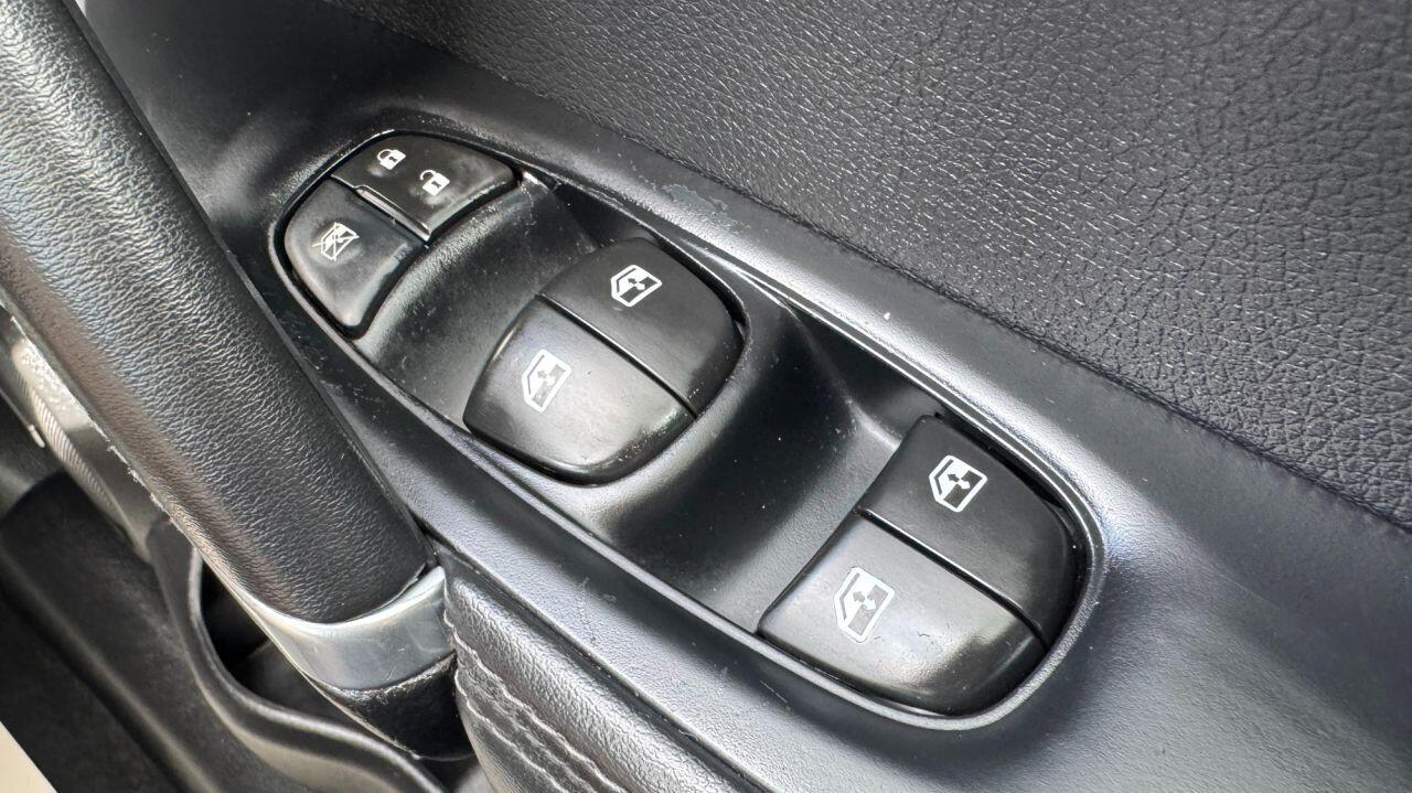 Nissan Qashqai view 35