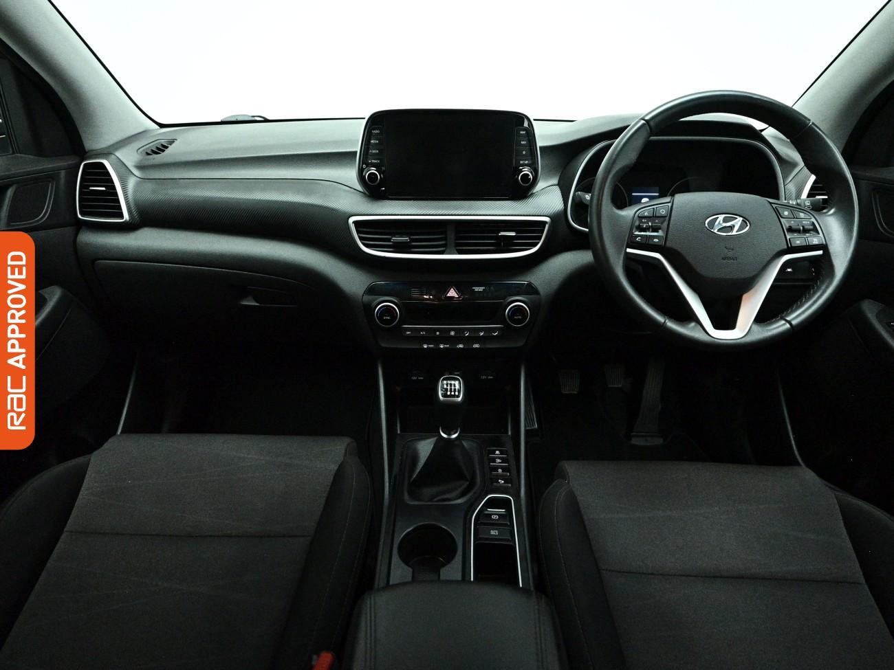 Hyundai Tucson view 2