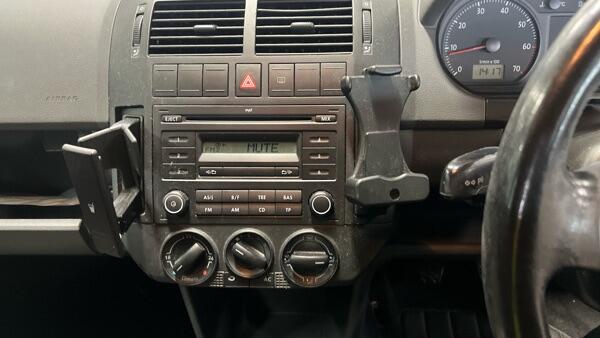 Volkswagen Polo view 13