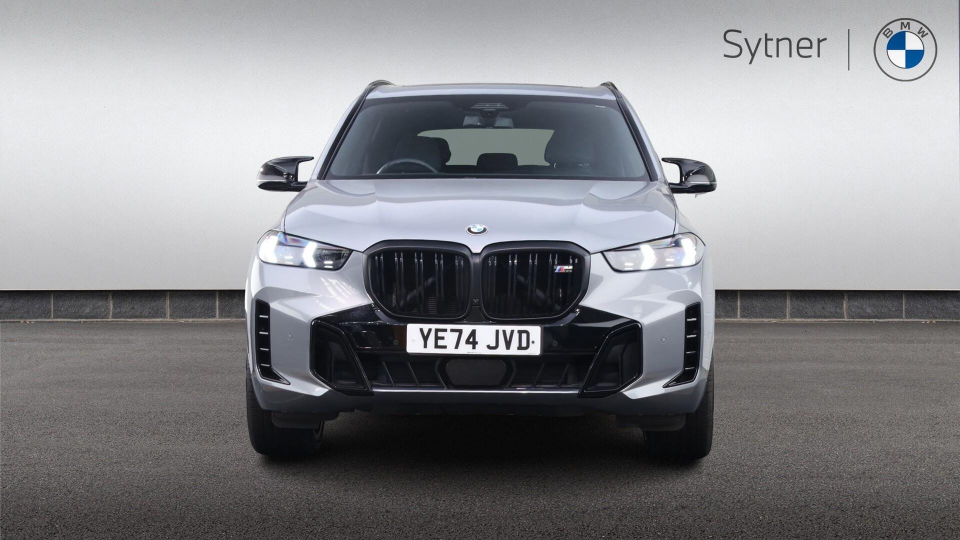 BMW X5 view 16
