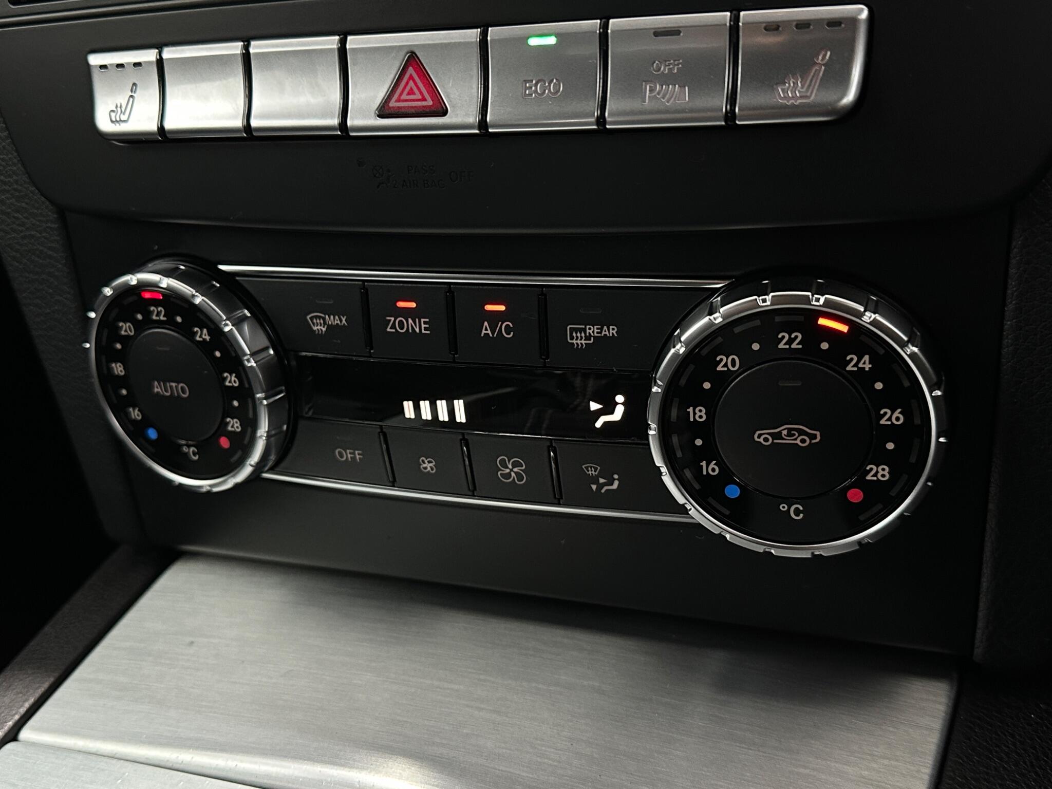 Mercedes-Benz C-Class view 20