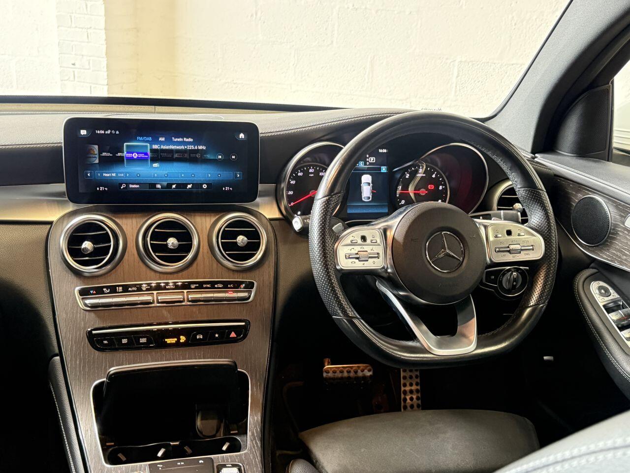 Mercedes-Benz GLC view 35