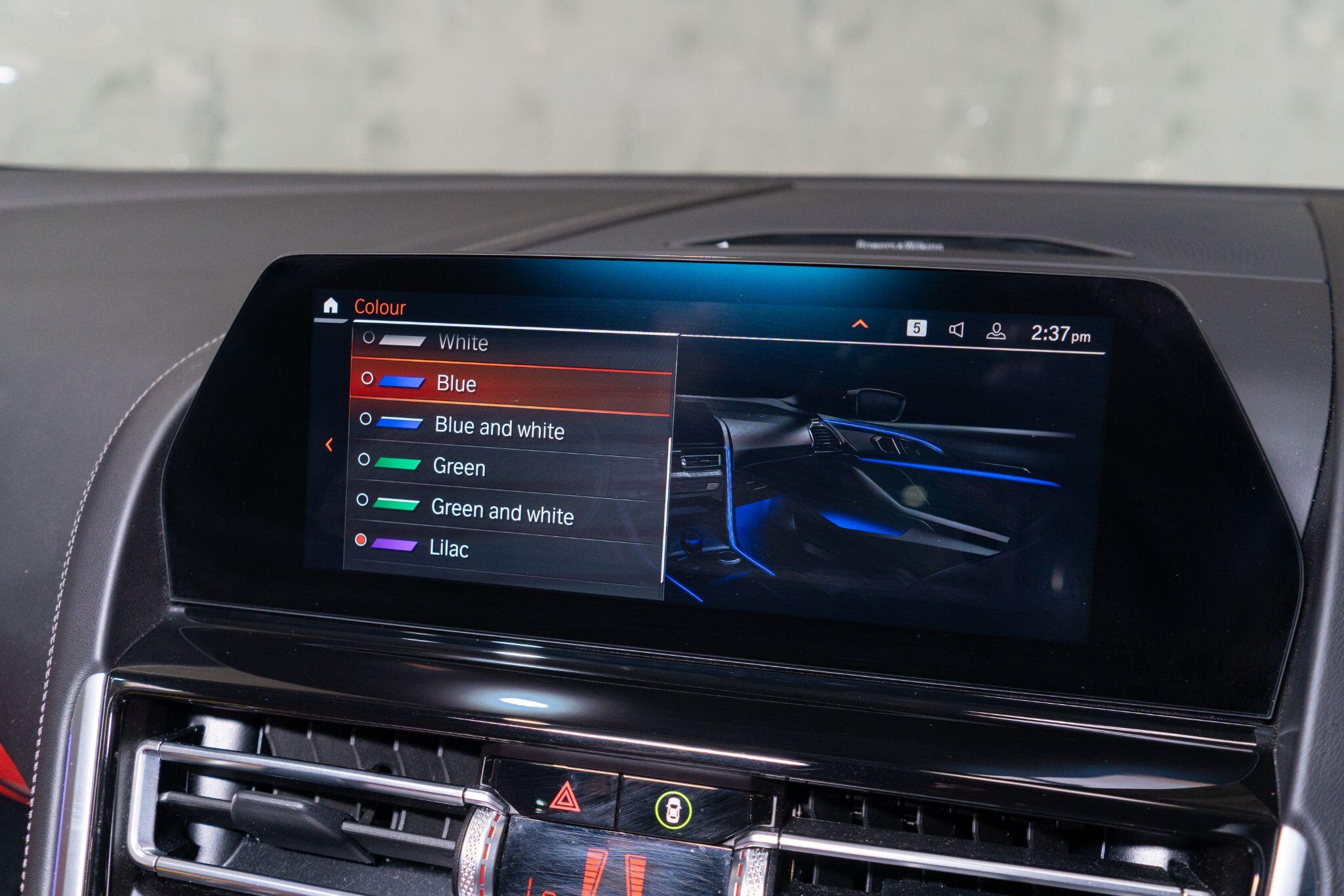 BMW 8 Series view 30